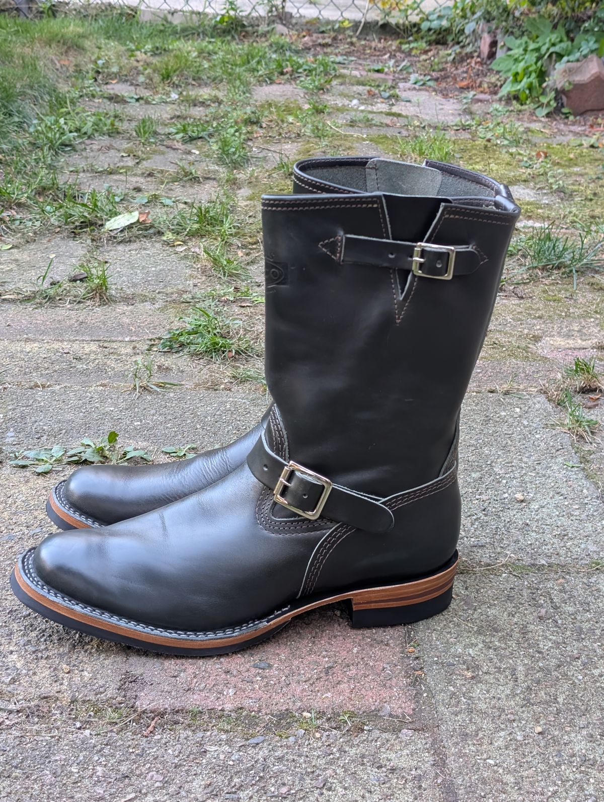 Photo by patina_colada on October 1, 2025 of the Wesco Mister Lou in Maryam Petrolio Waxed Black Horsehide.