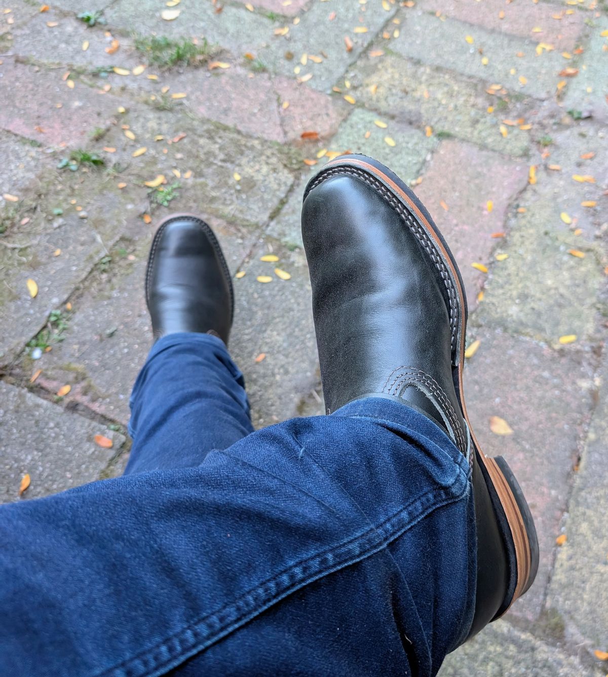 Photo by patina_colada on October 8, 2025 of the Wesco Mister Lou in Maryam Petrolio Waxed Black Horsehide.