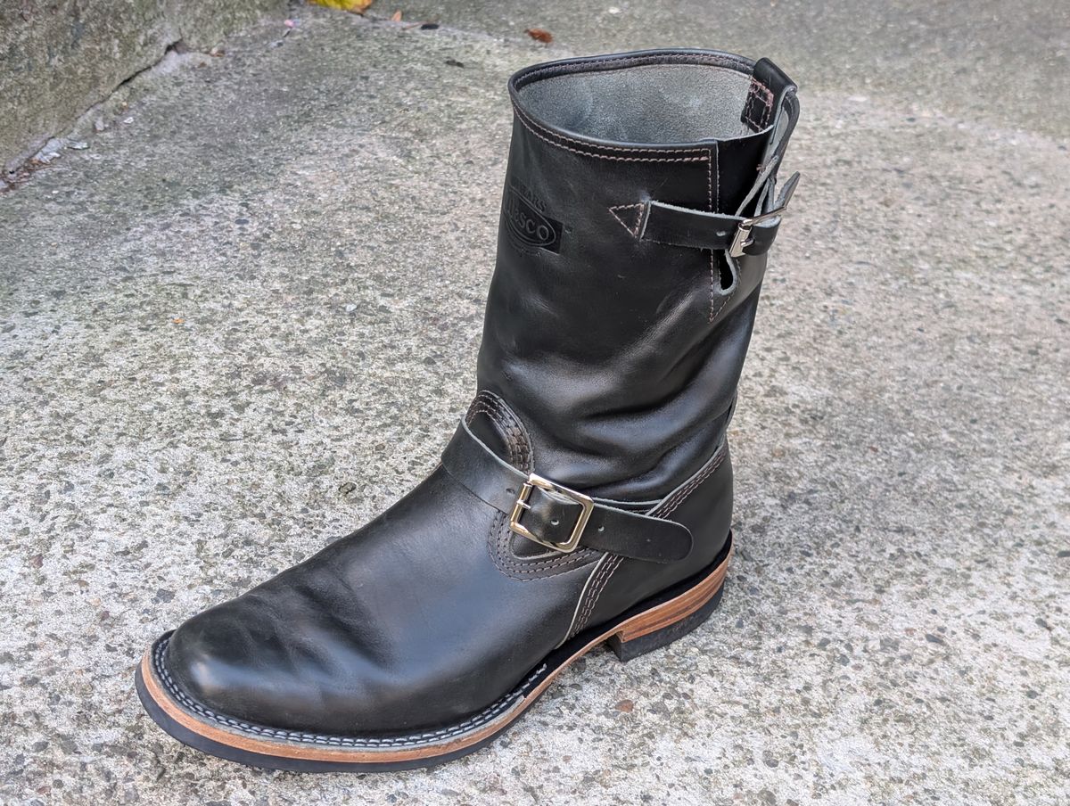 Photo by patina_colada on November 4, 2025 of the Wesco Mister Lou in Maryam Petrolio Waxed Black Horsehide.