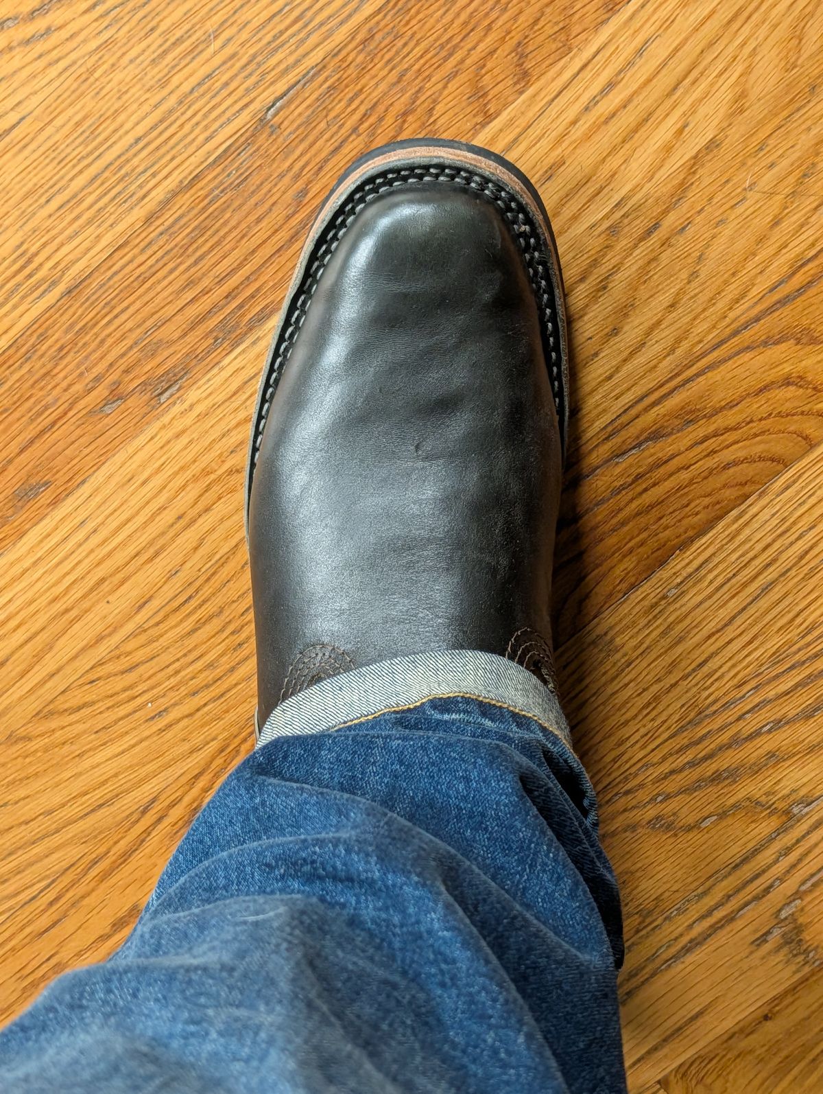 Photo by patina_colada on December 24, 2025 of the Wesco Mister Lou in Maryam Petrolio Waxed Black Horsehide.