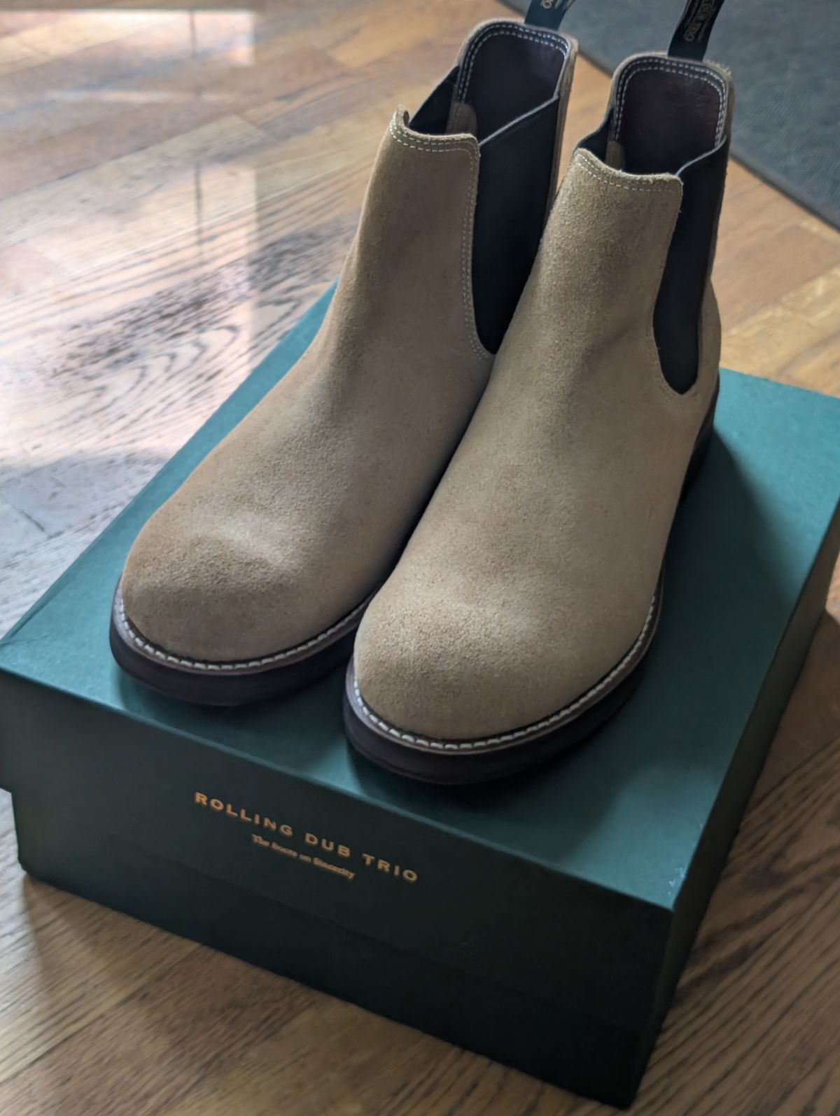 Photo by patina_colada on May 13, 2025 of the Rolling Dub Trio Stan in Horween Natural Chromexcel Roughout.