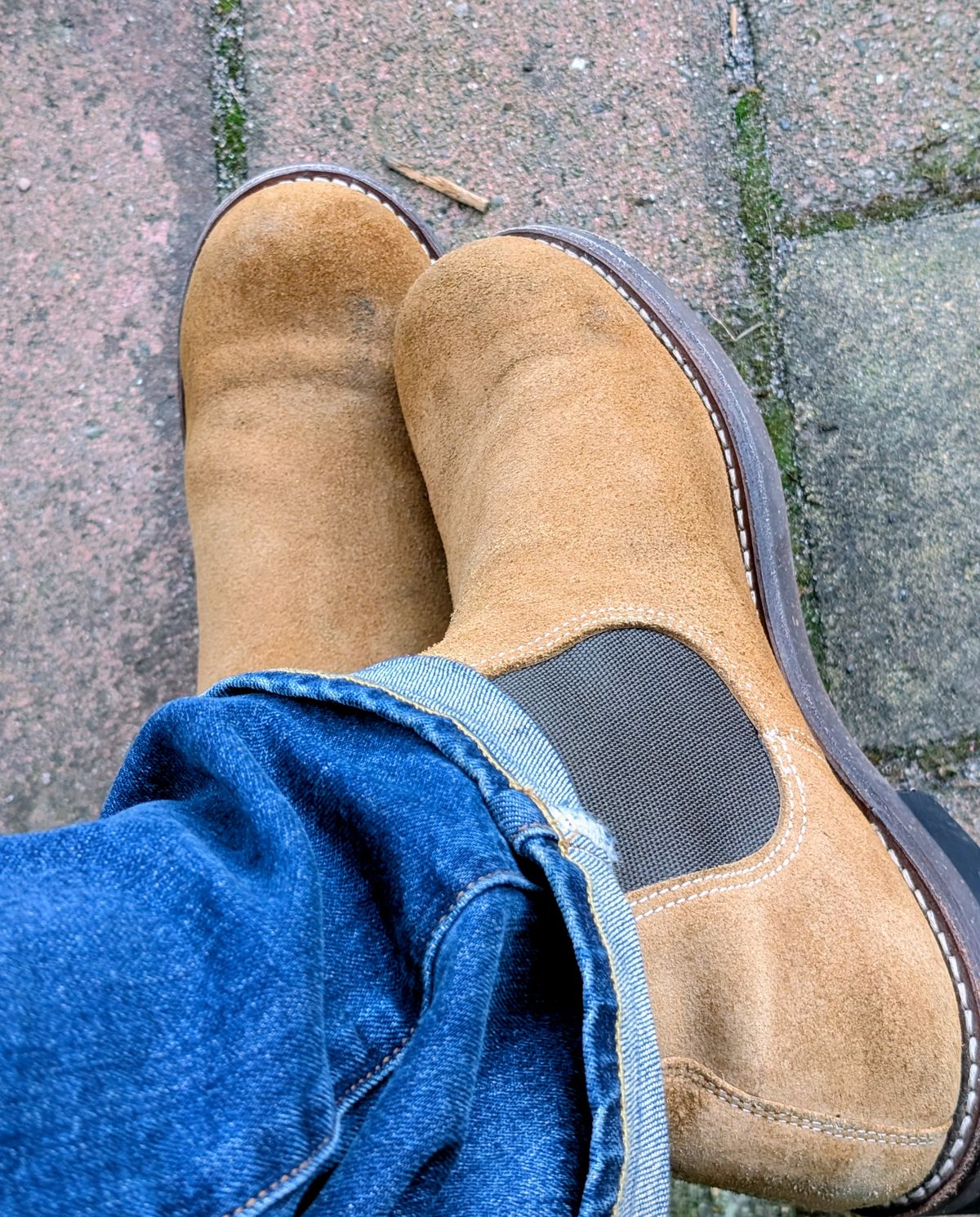 Photo by patina_colada on September 20, 2025 of the Rolling Dub Trio Stan in Horween Natural Chromexcel Roughout.
