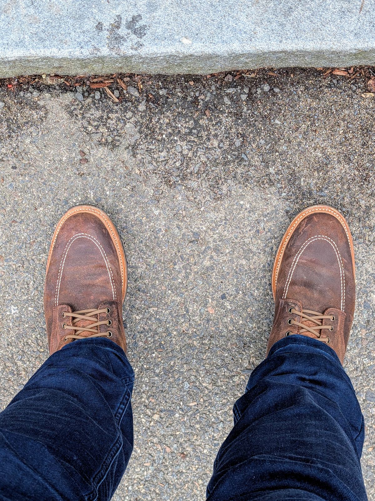 Photo by patina_colada on March 21, 2025 of the Parkhurst The Niagara in Parkhurst / C.F. Stead Saddle Waxy Commander.