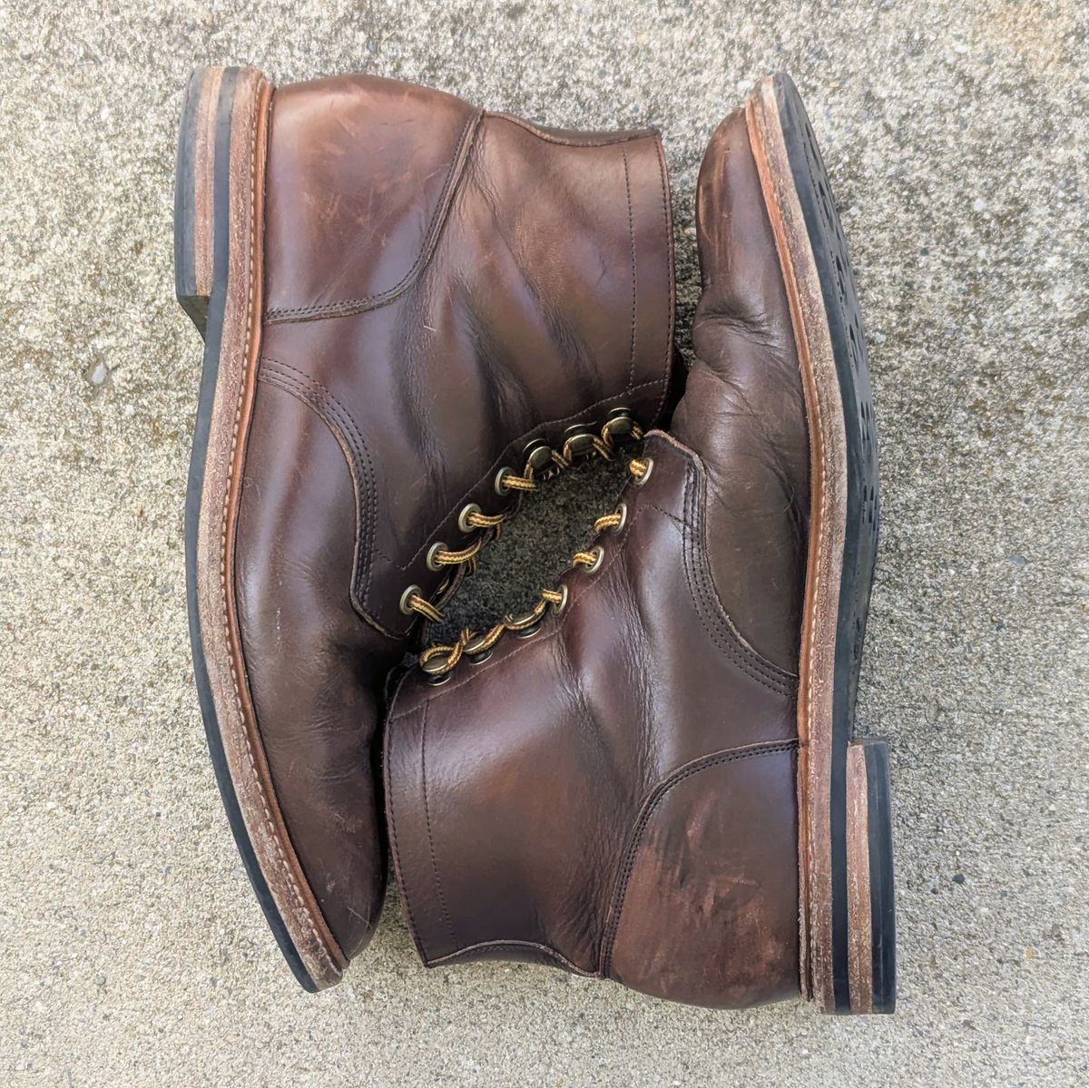 Photo by spkissane on April 1, 2025 of the Grant Stone Diesel Boot in Horween Crimson Chromexcel.