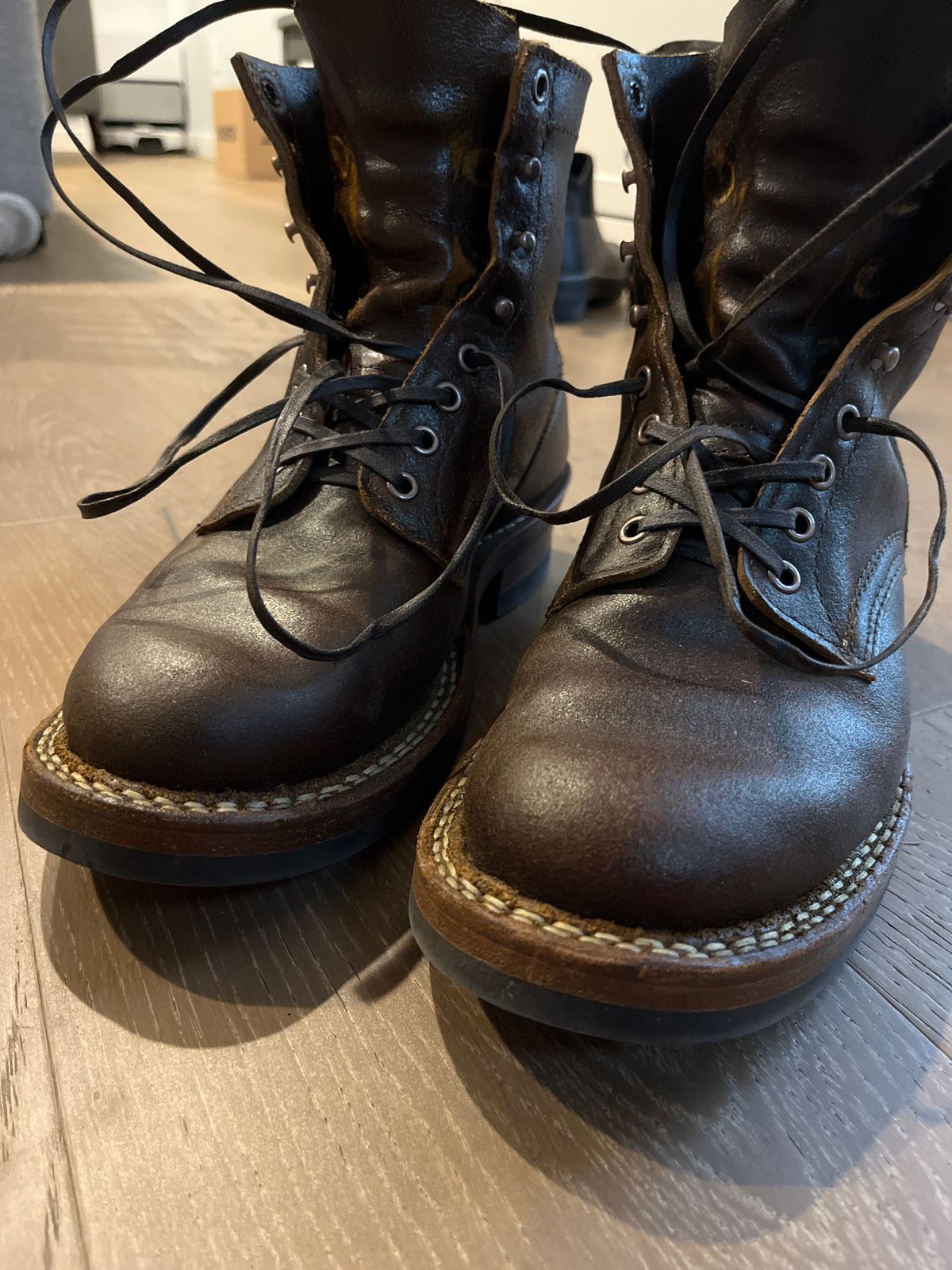 Photo by patinainprogress on October 27, 2024 of the White's 350 Cruiser in Horween Cinnamon Waxed Flesh.