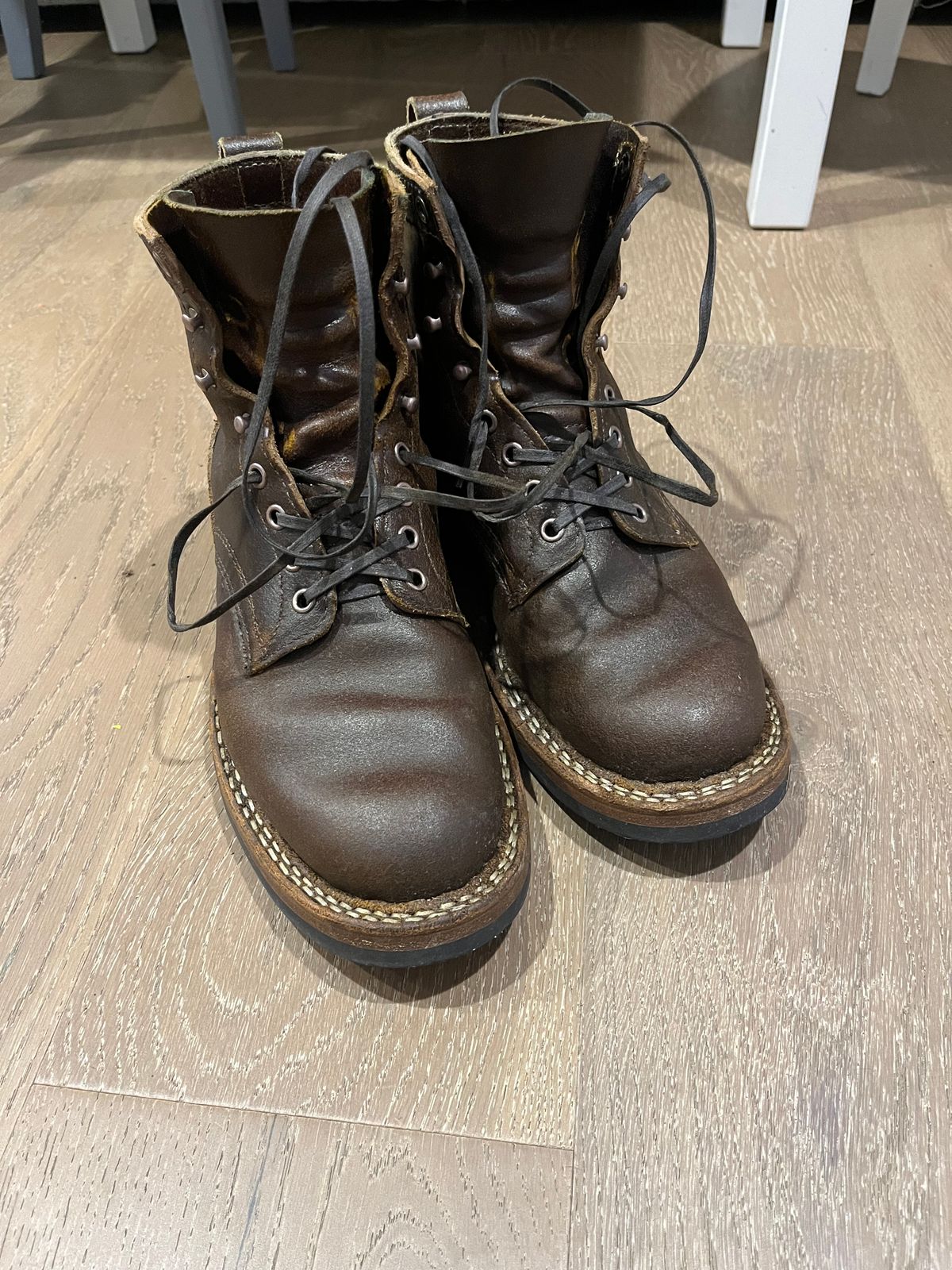 Photo by patinainprogress on December 6, 2024 of the White's 350 Cruiser in Horween Cinnamon Waxed Flesh.