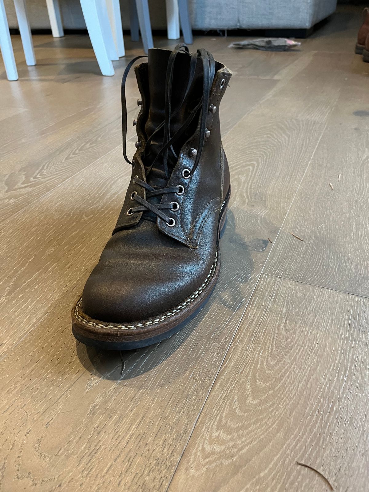 Photo by patinainprogress on January 5, 2025 of the White's 350 Cruiser in Horween Cinnamon Waxed Flesh.
