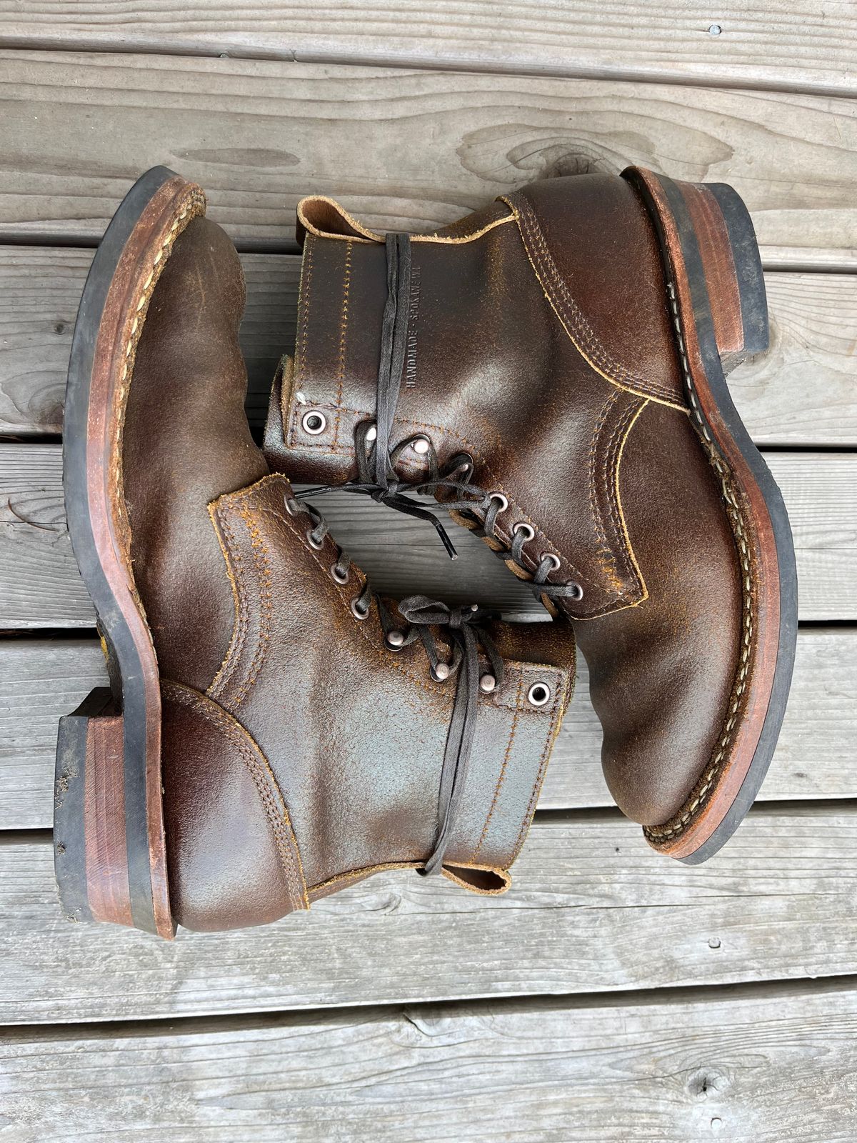 Photo by patinainprogress on April 5, 2025 of the White's 350 Cruiser in Horween Cinnamon Waxed Flesh.