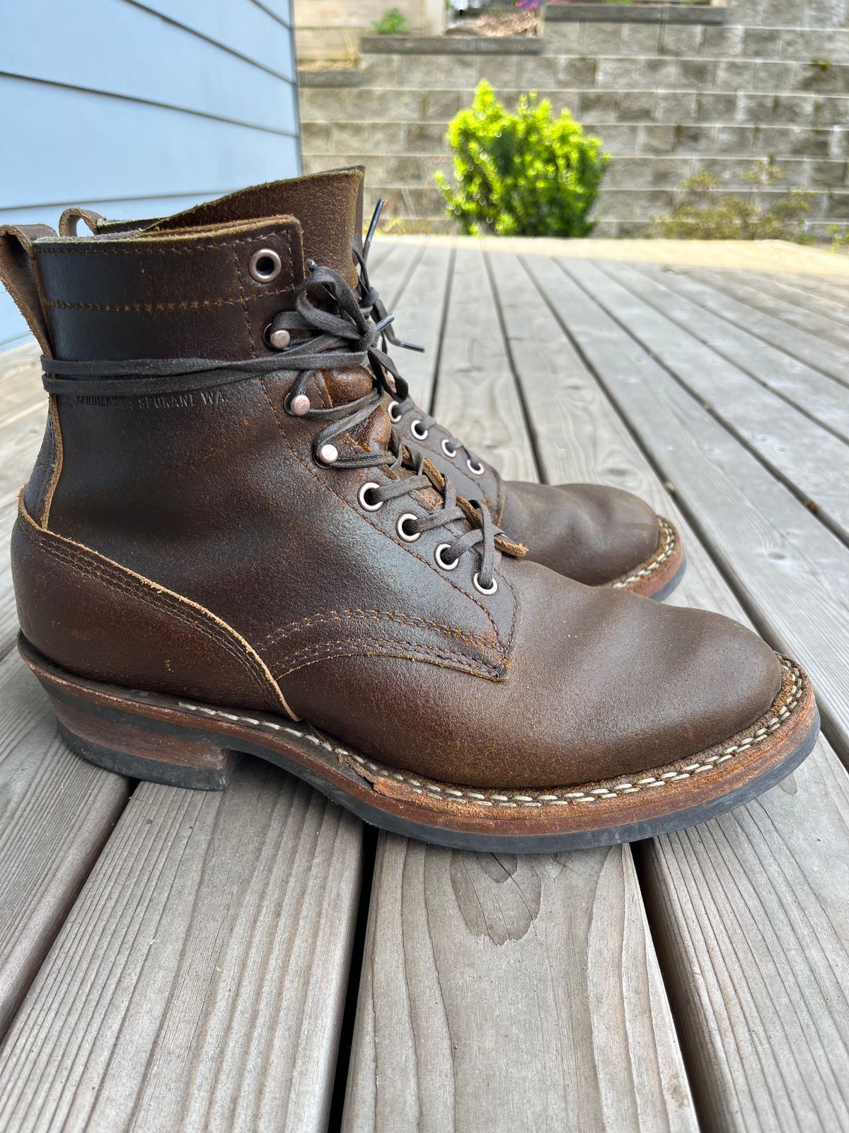 Photo by patinainprogress on April 5, 2025 of the White's 350 Cruiser in Horween Cinnamon Waxed Flesh.