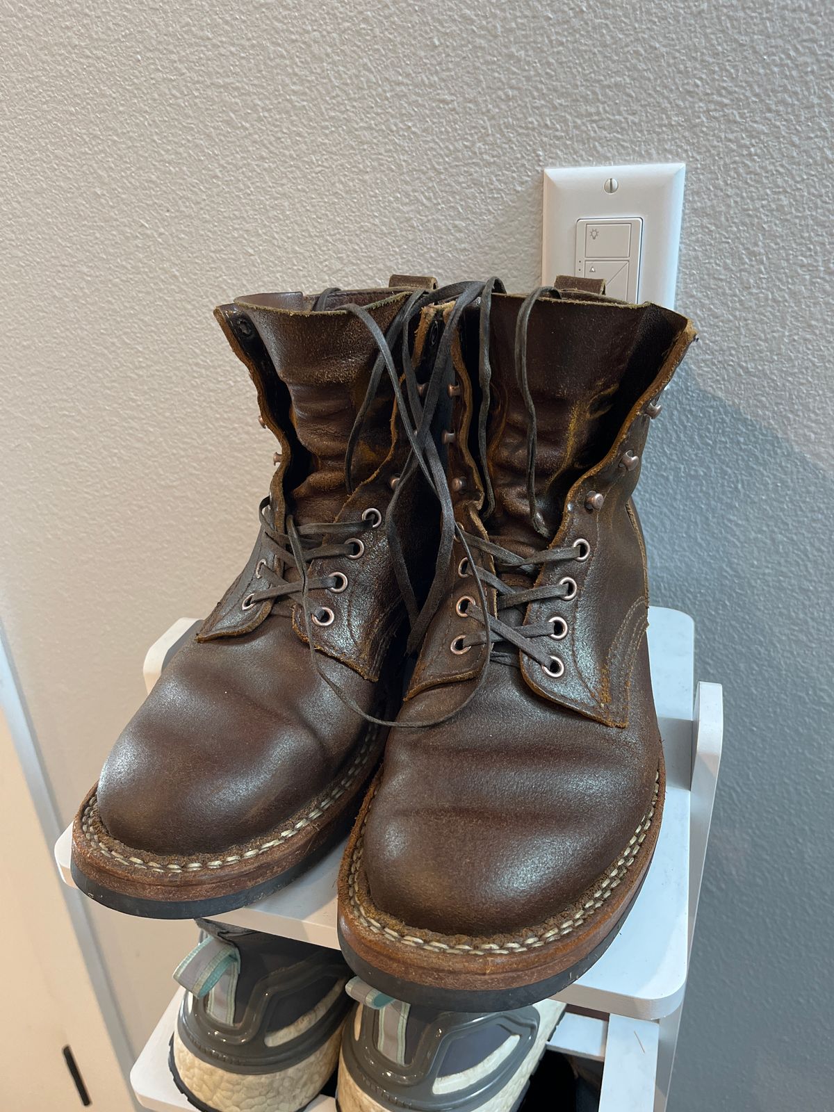 Photo by patinainprogress on February 1, 2026 of the White's 350 Cruiser in Horween Cinnamon Waxed Flesh.