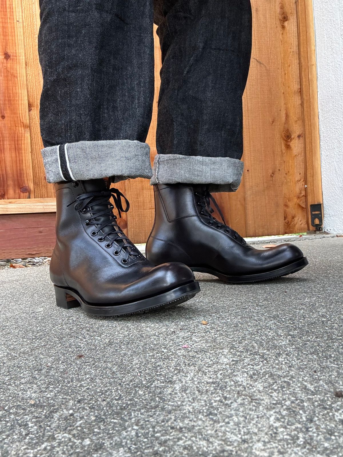 Photo by gniquil on November 1, 2025 of the Clinch Milne in Crown Calf.