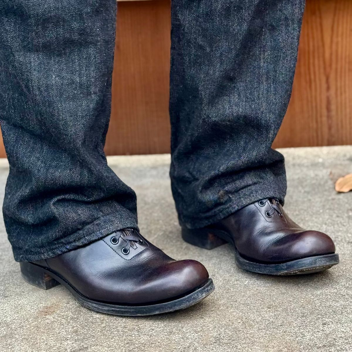 Photo by gniquil on November 30, 2025 of the Clinch Milne in Crown Calf.