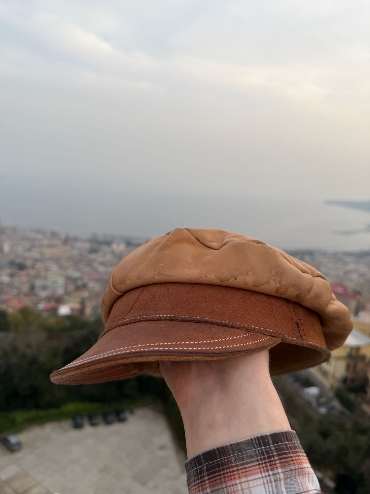 Photo by milokolb on March 5, 2026 of the Milo Kolb Hat in Guidi Culatta Horsebutt & Natural Veg Tan Calf.