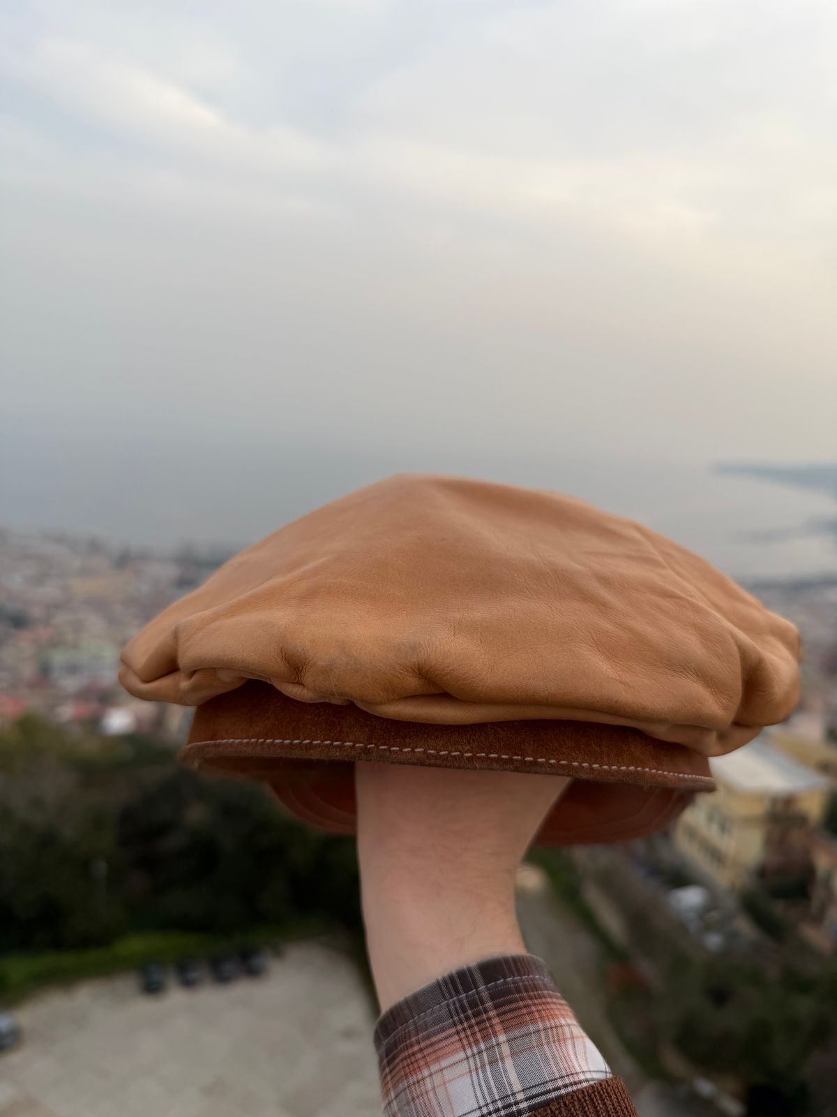 Photo by milokolb on March 5, 2026 of the Milo Kolb Hat in Guidi Culatta Horsebutt & Natural Veg Tan Calf.