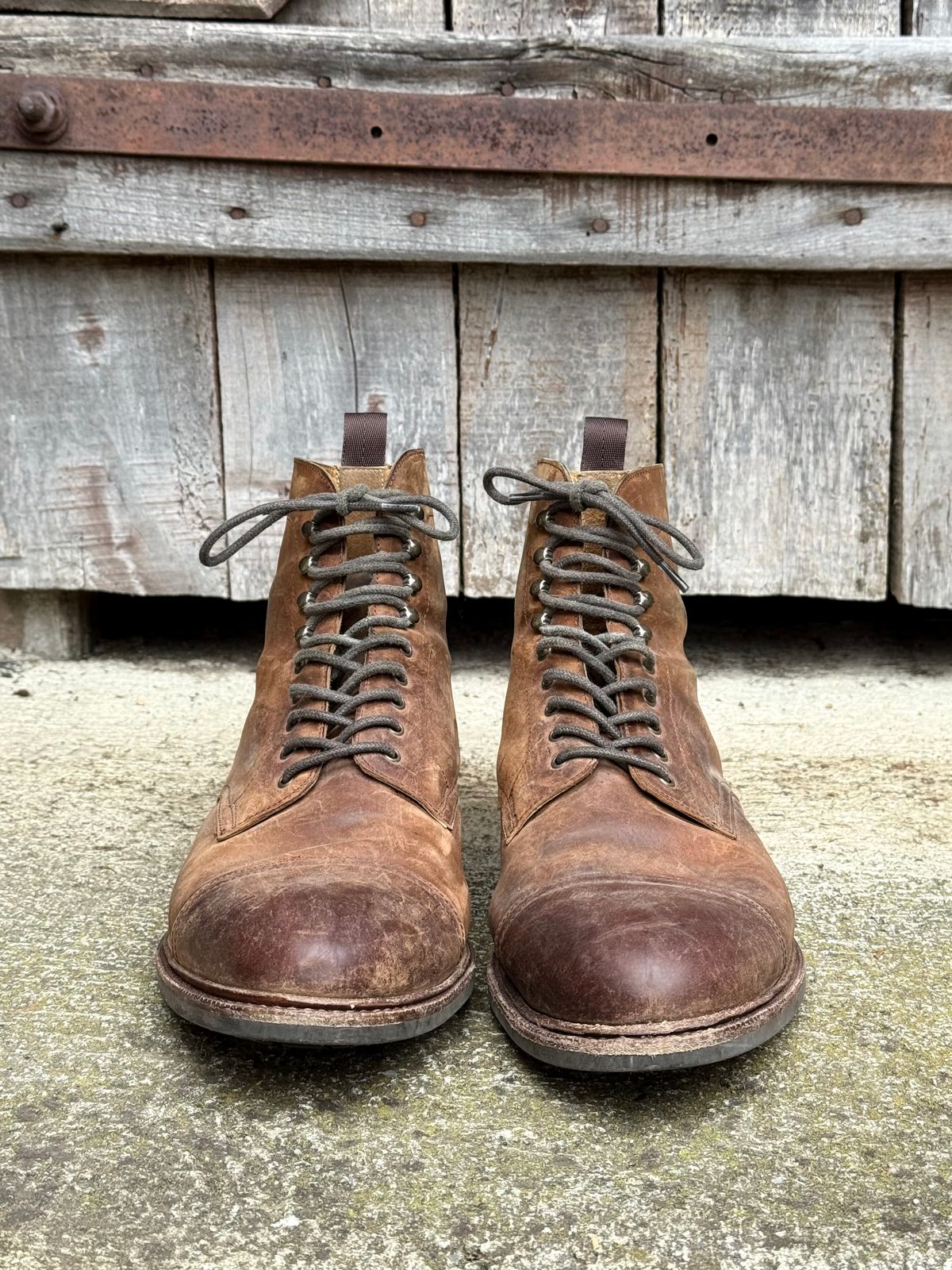 Photo by switchtrue on January 1, 2026 of the Meermin Jumper Boot in Tobacco Waxy Shell Cordovan.