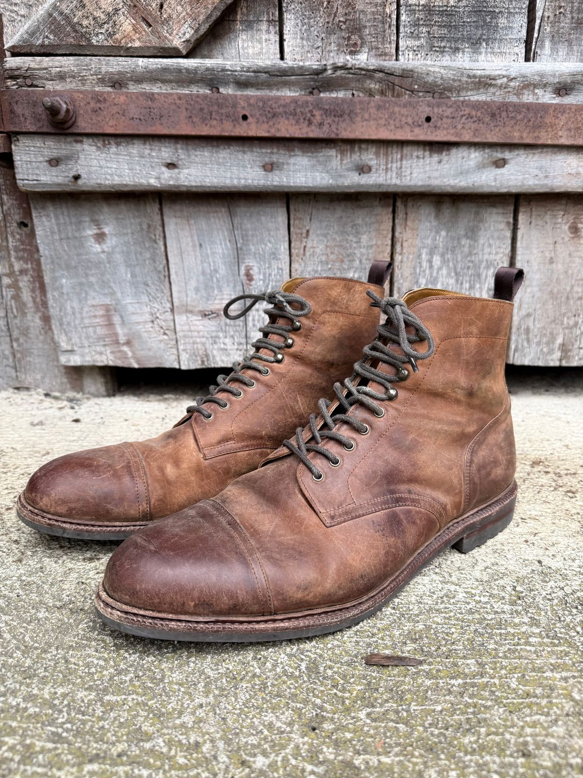 Photo by switchtrue on January 1, 2026 of the Meermin Jumper Boot in Tobacco Waxy Shell Cordovan.