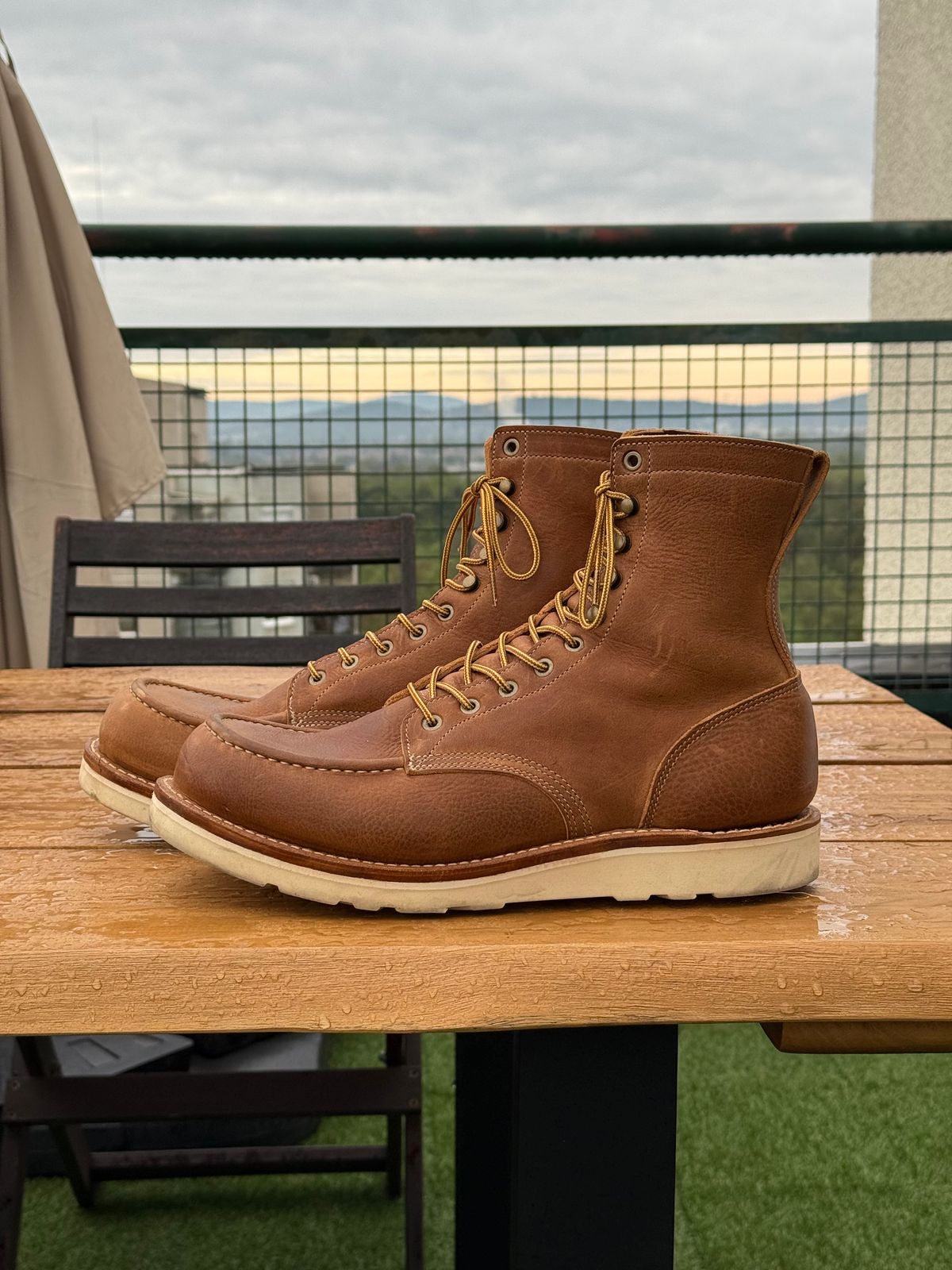 Photo by switchtrue on October 1, 2025 of the Truman Upland Boot in British Tan Grizzly.