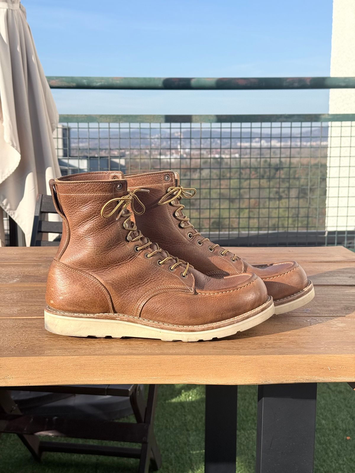 Photo by switchtrue on November 5, 2025 of the Truman Upland Boot in British Tan Grizzly.