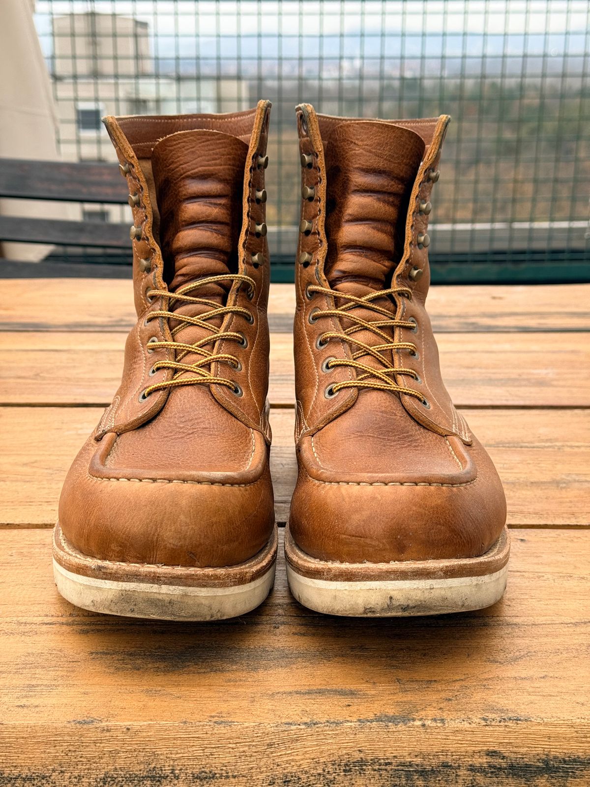 Photo by switchtrue on December 5, 2025 of the Truman Upland Boot in British Tan Grizzly.