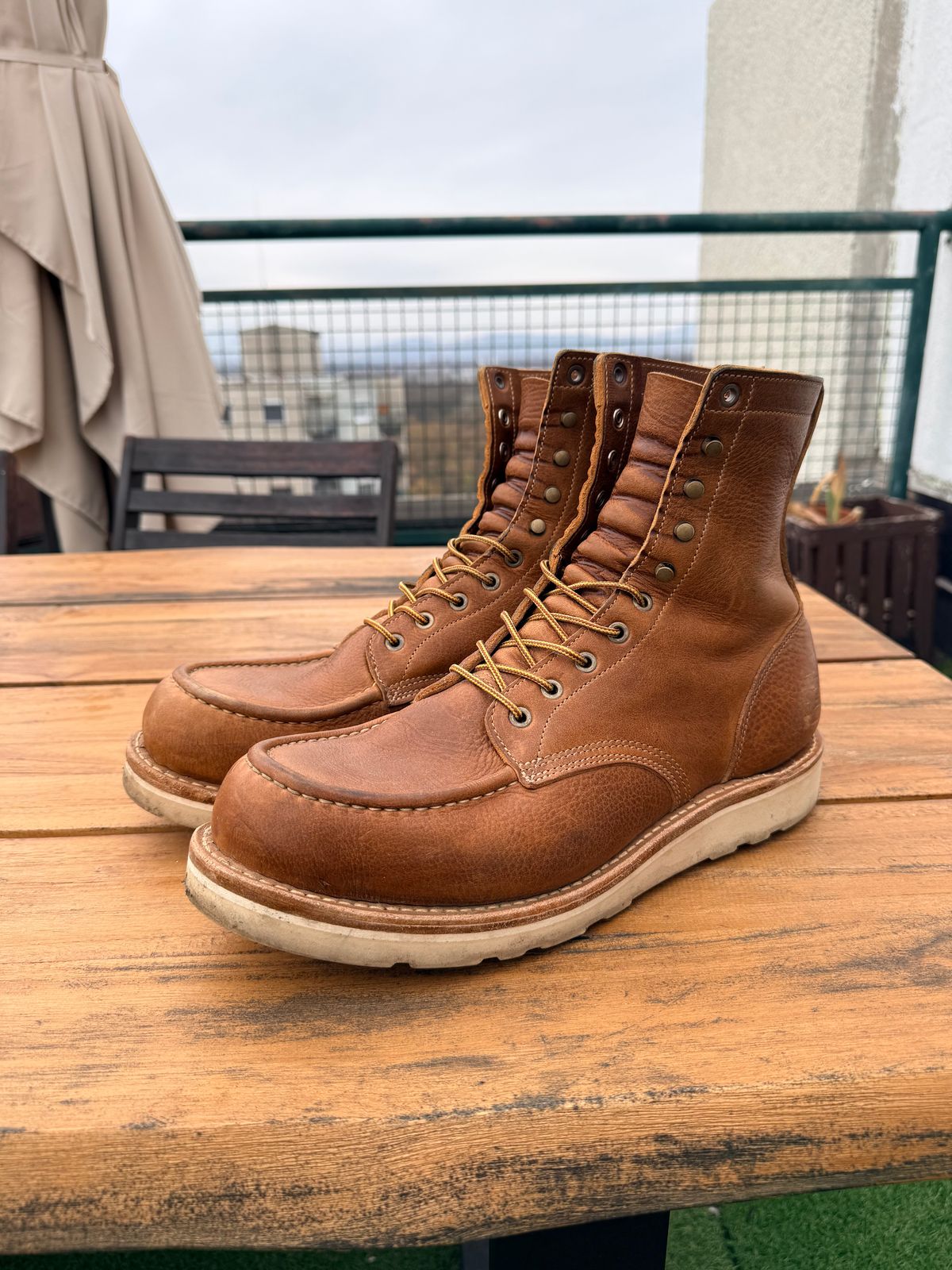 Photo by switchtrue on December 5, 2025 of the Truman Upland Boot in British Tan Grizzly.