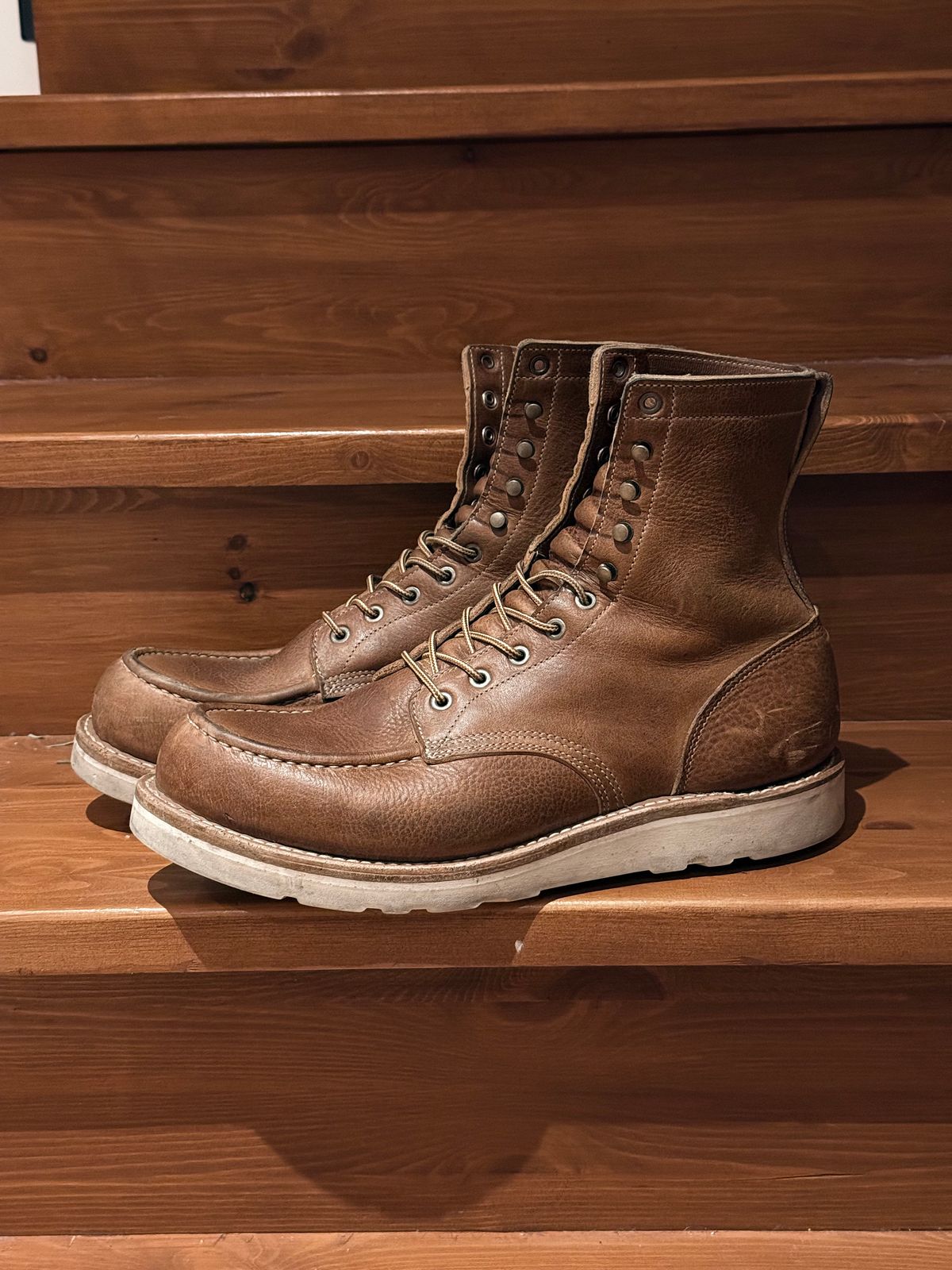 Photo by switchtrue on February 5, 2026 of the Truman Upland Boot in British Tan Grizzly.