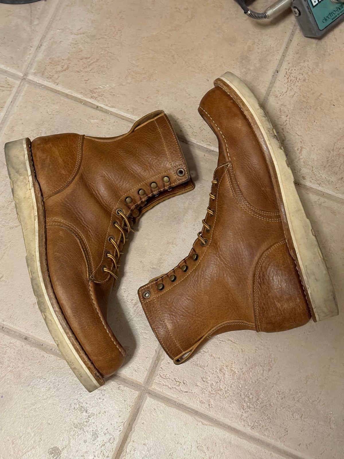 Photo by switchtrue on March 5, 2026 of the Truman Upland Boot in British Tan Grizzly.
