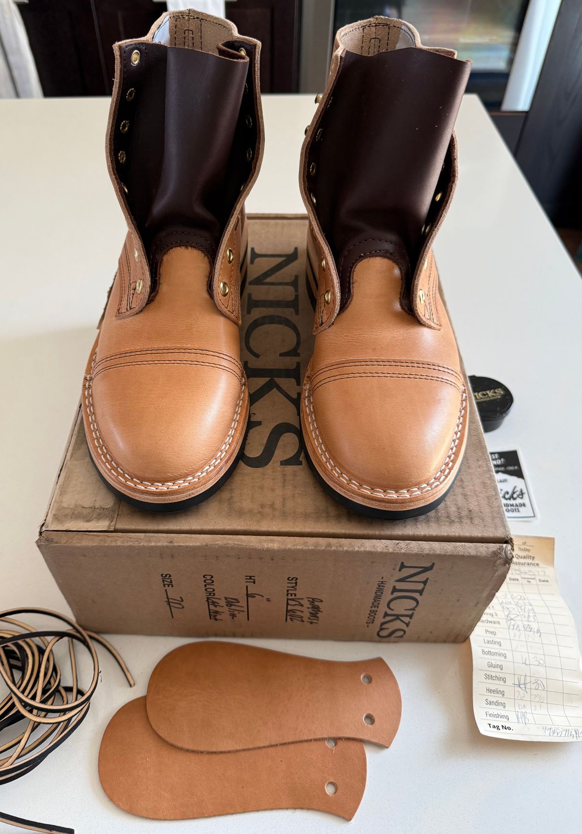 Photo by chris.8888 on August 6, 2025 of the Nicks x Parkhurst V3 in Horween Light Natural Dublin.