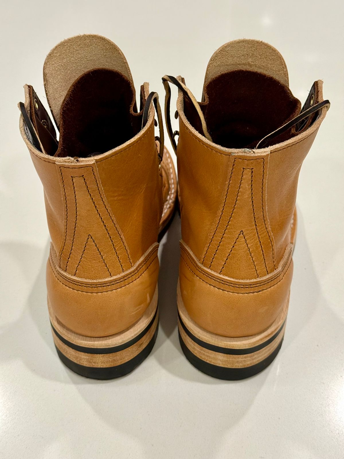 Photo by chris.8888 on September 20, 2025 of the Nicks x Parkhurst V3 in Horween Light Natural Dublin.