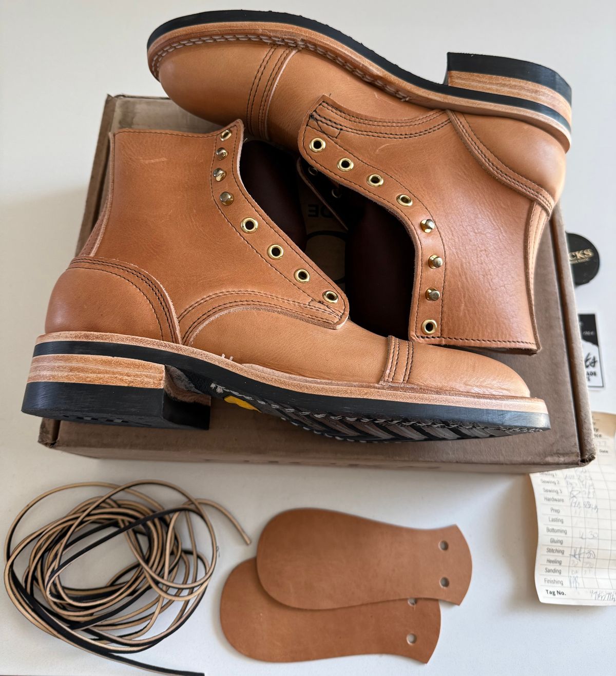 Photo by chris.8888 on August 6, 2025 of the Nicks x Parkhurst V3 in Horween Light Natural Dublin.