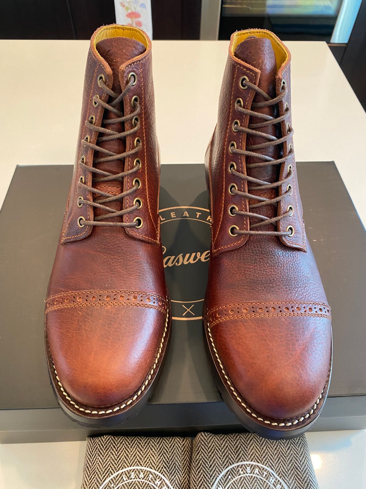 Photo by chris.8888 on May 14, 2025 of the Caswell Boot Company 1912 Russet Marching Shoe Reproduction in Gallun Red Waxy Bridger Elk.