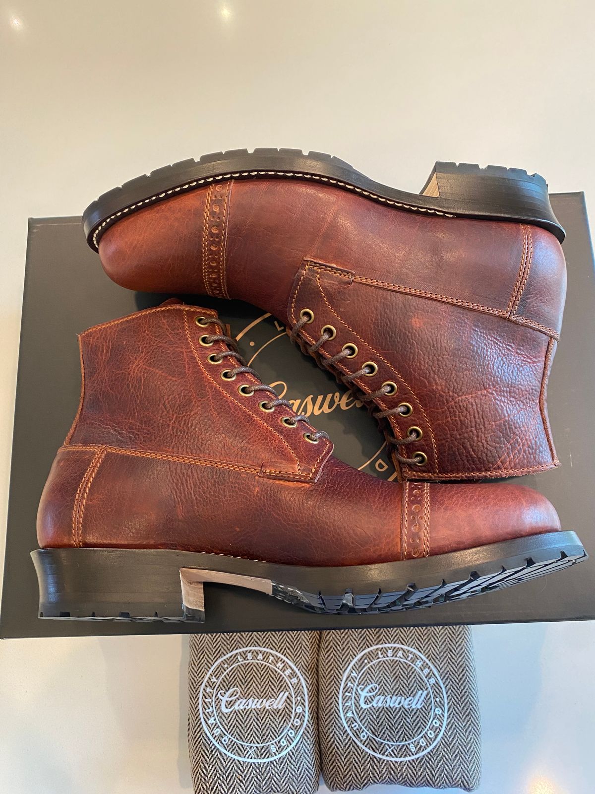 Photo by chris.8888 on May 14, 2025 of the Caswell Boot Company 1912 Russet Marching Shoe Reproduction in Gallun Red Waxy Bridger Elk.