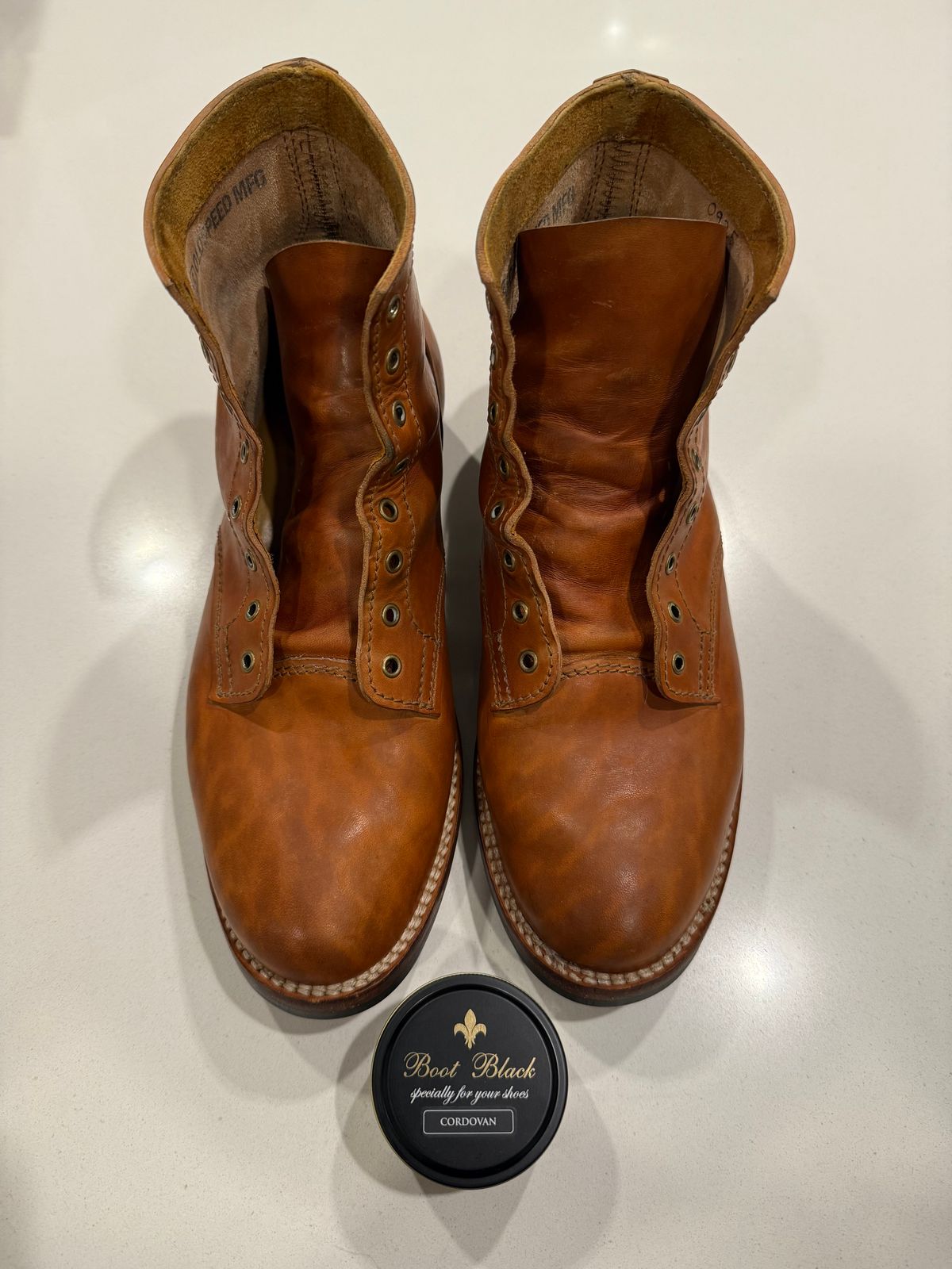 Photo by chris.8888 on November 15, 2025 of the Oldspeed MFG Service Boot 6” in Horween Russet Horsehide Strips.