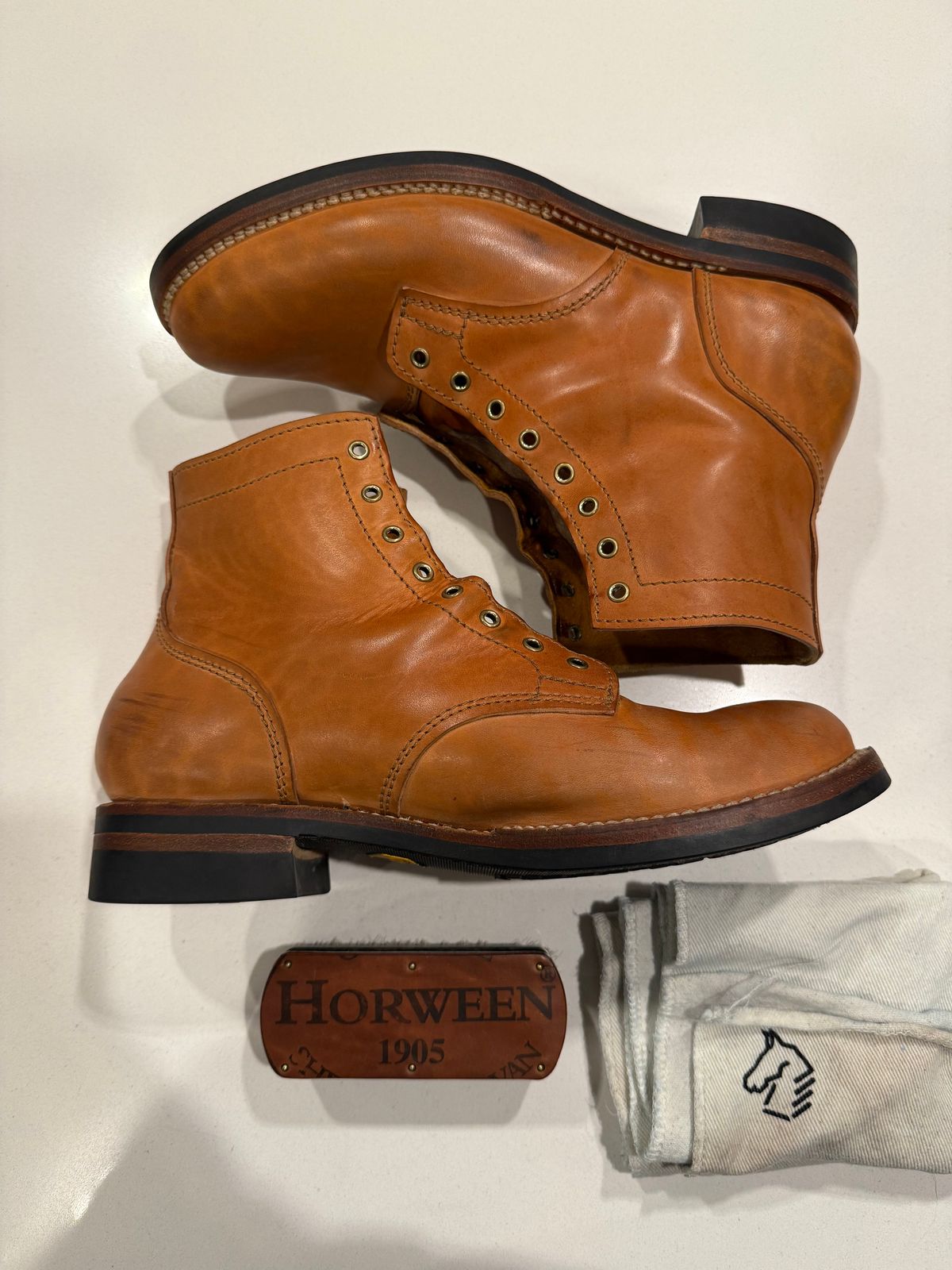 Photo by chris.8888 on November 15, 2025 of the Oldspeed MFG Service Boot 6” in Horween Russet Horsehide Strips.