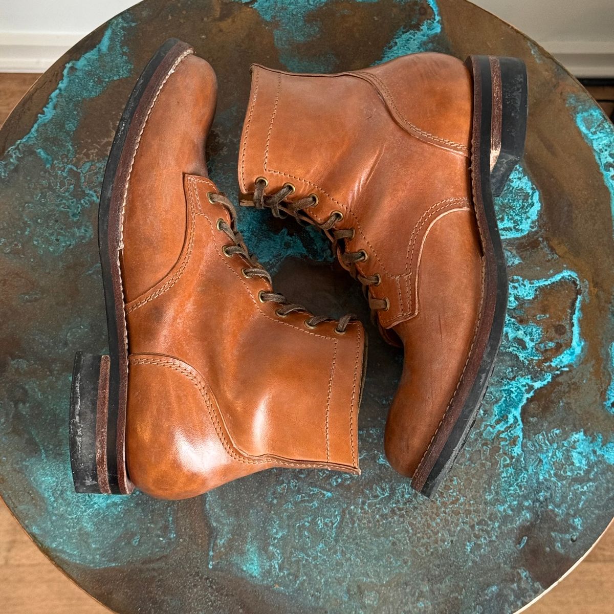 Photo by chris.8888 on January 1, 2026 of the Oldspeed MFG Service Boot 6” in Horween Russet Horsehide Strips.