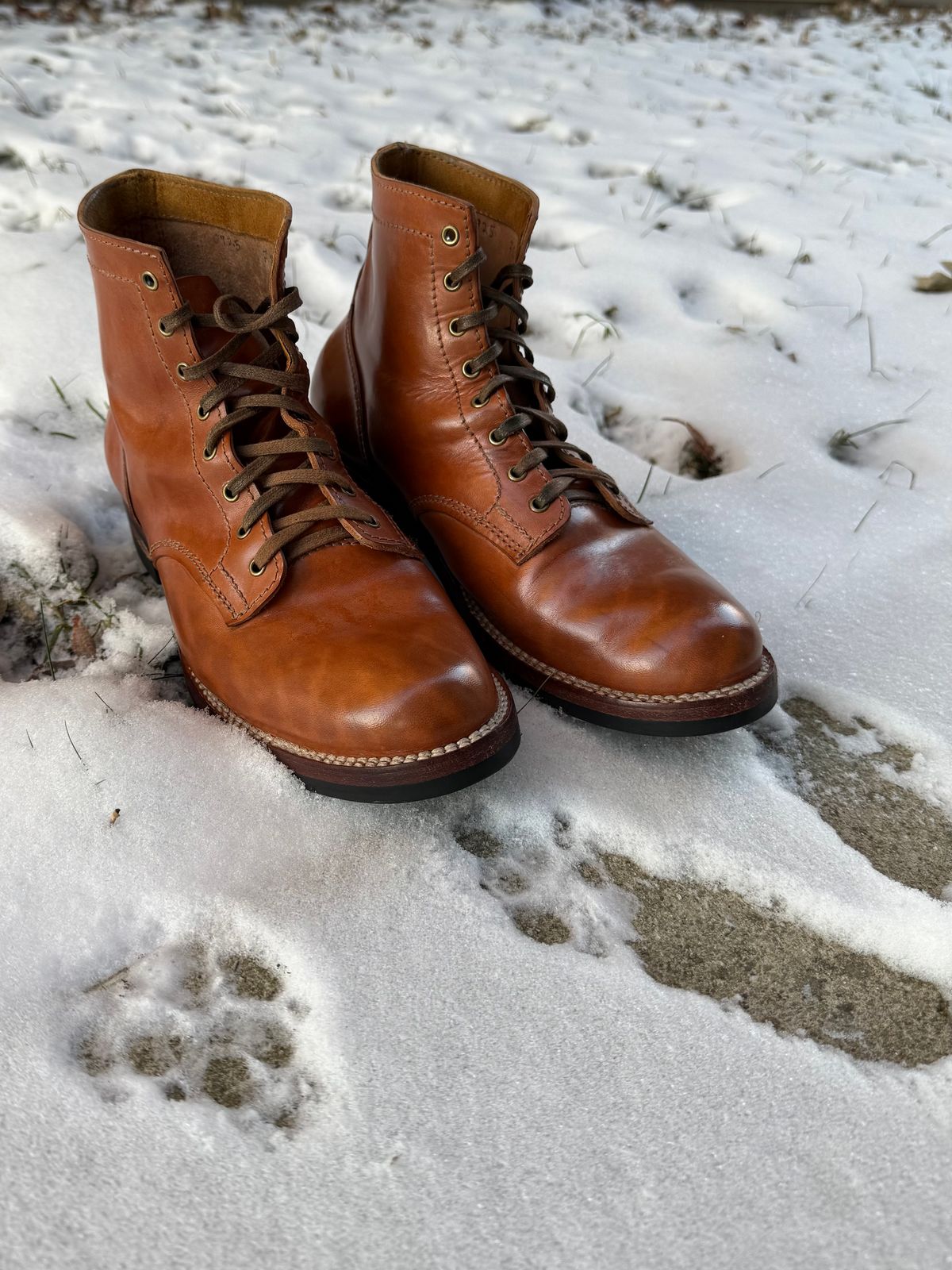 Photo by chris.8888 on January 2, 2026 of the Oldspeed MFG Service Boot 6” in Horween Russet Horsehide Strips.