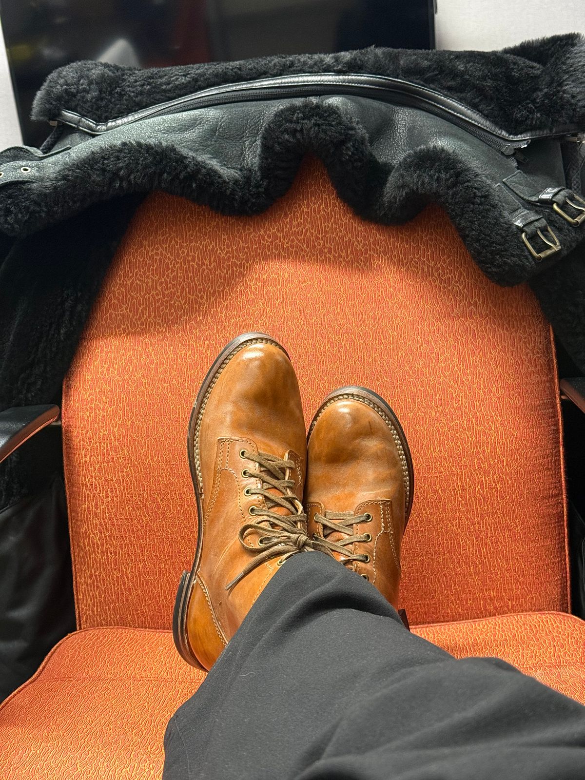 Photo by chris.8888 on January 23, 2026 of the Oldspeed MFG Service Boot 6” in Horween Russet Horsehide Strips.