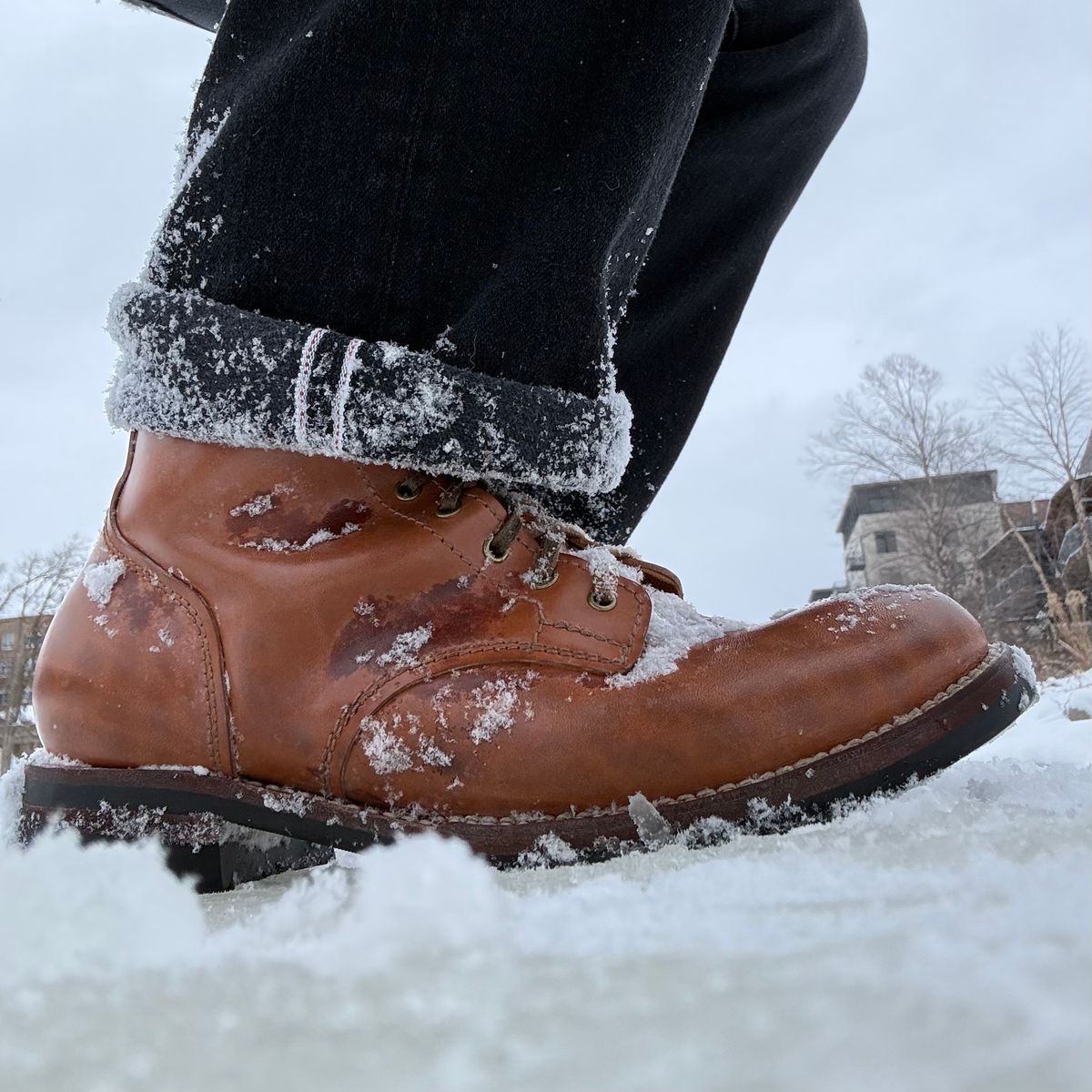 Photo by chris.8888 on January 25, 2026 of the Oldspeed MFG Service Boot 6” in Horween Russet Horsehide Strips.