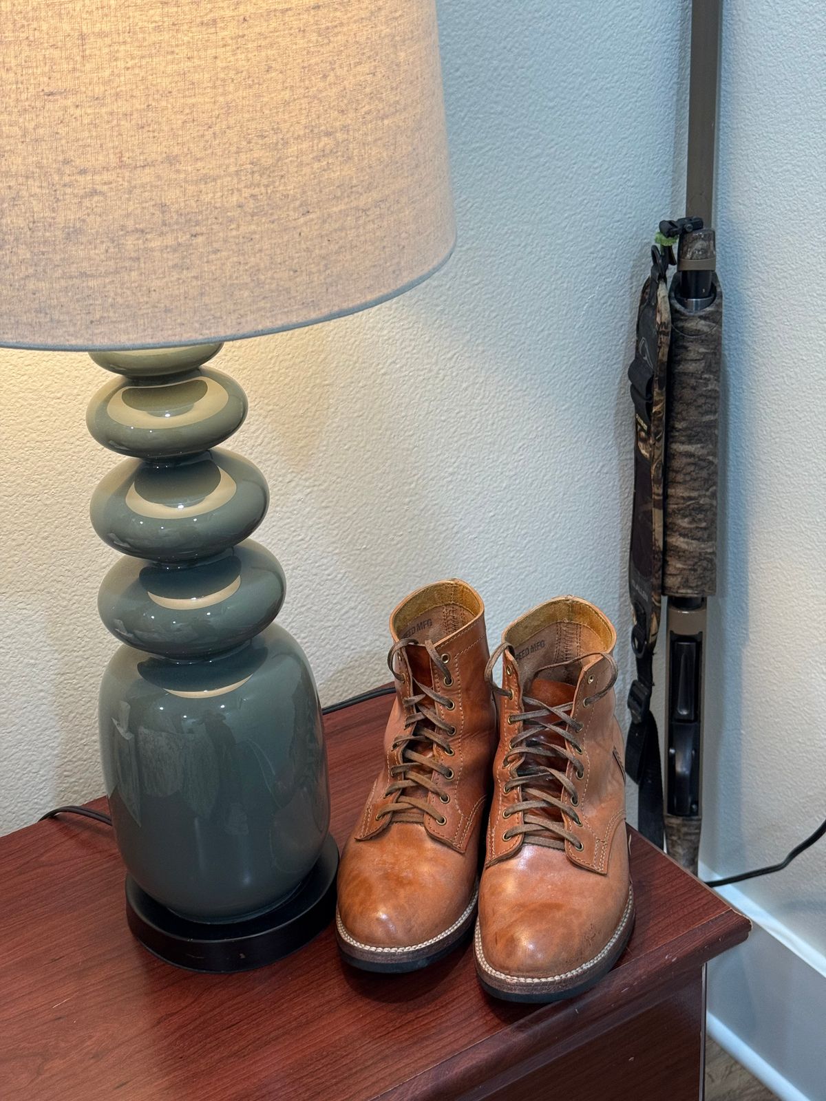 Photo by chris.8888 on January 28, 2026 of the Oldspeed MFG Service Boot 6” in Horween Russet Horsehide Strips.