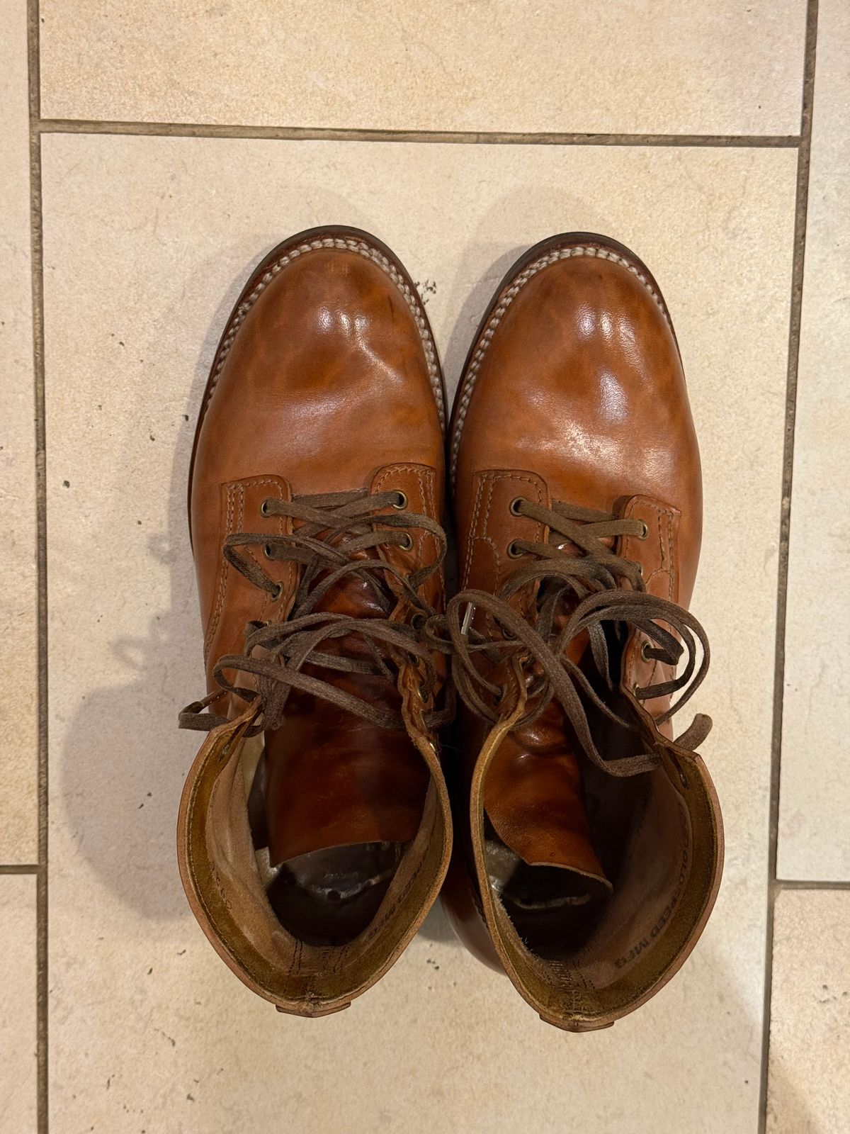 Photo by chris.8888 on February 6, 2026 of the Oldspeed MFG Service Boot 6” in Horween Russet Horsehide Strips.