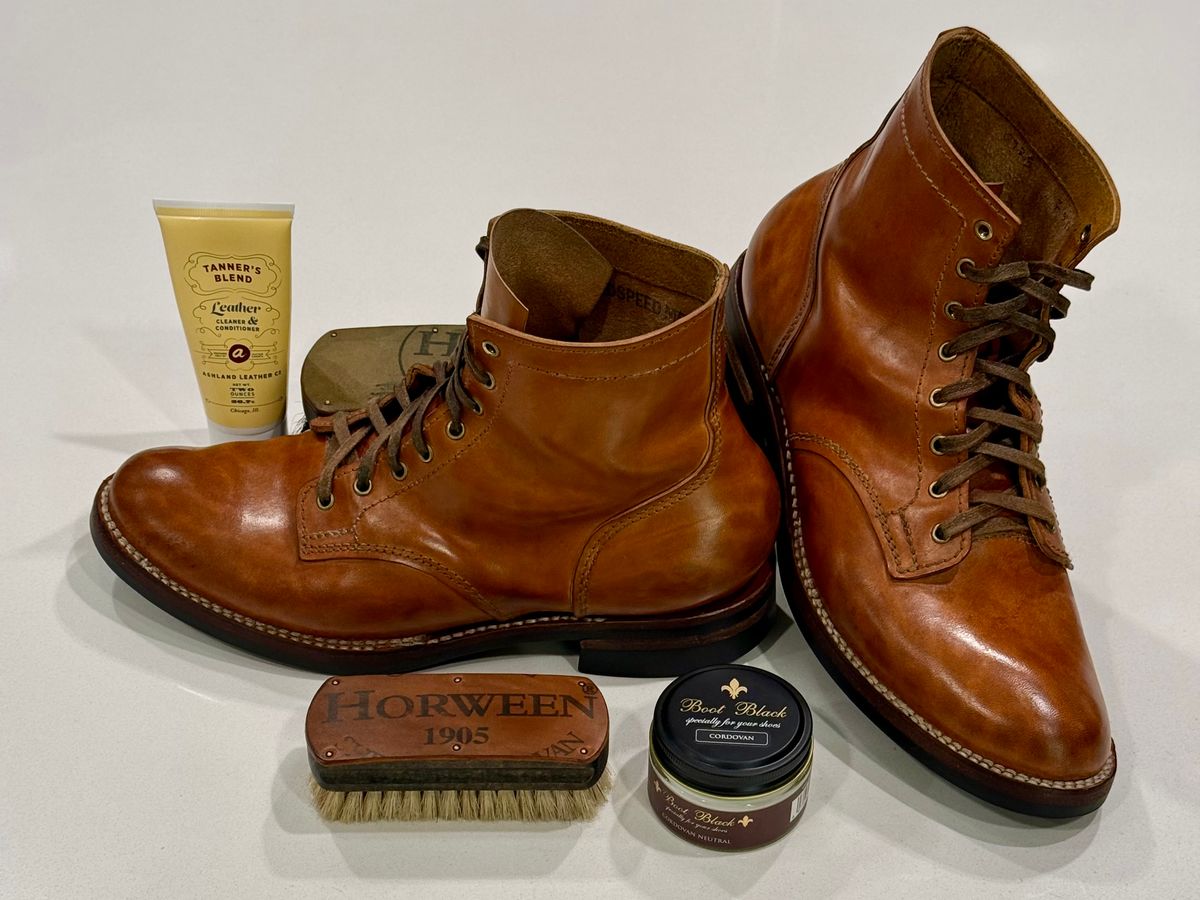 Photo by chris.8888 on February 19, 2026 of the Oldspeed MFG Service Boot 6” in Horween Russet Horsehide Strips.