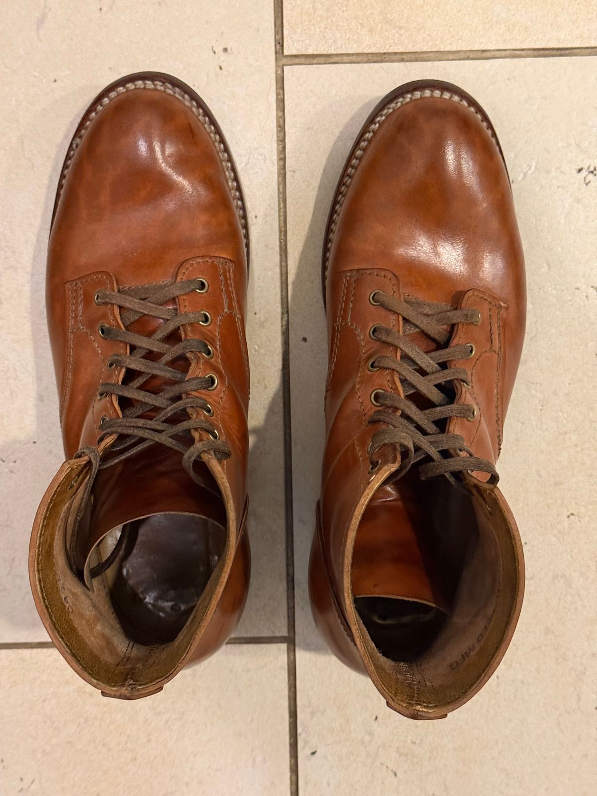 Photo by chris.8888 on February 19, 2026 of the Oldspeed MFG Service Boot 6” in Horween Russet Horsehide Strips.