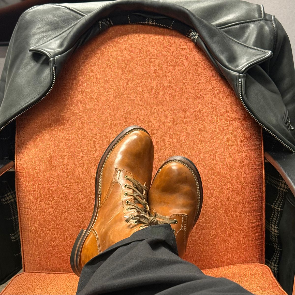 Photo by chris.8888 on February 19, 2026 of the Oldspeed MFG Service Boot 6” in Horween Russet Horsehide Strips.