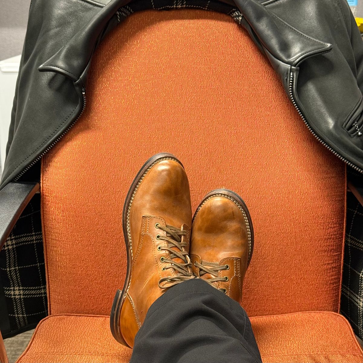 Photo by chris.8888 on February 27, 2026 of the Oldspeed MFG Service Boot 6” in Horween Russet Horsehide Strips.