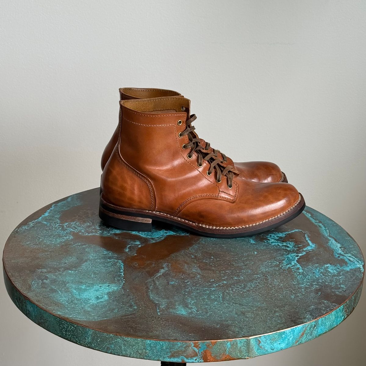 Photo by chris.8888 on March 1, 2026 of the Oldspeed MFG Service Boot 6” in Horween Russet Horsehide Strips.