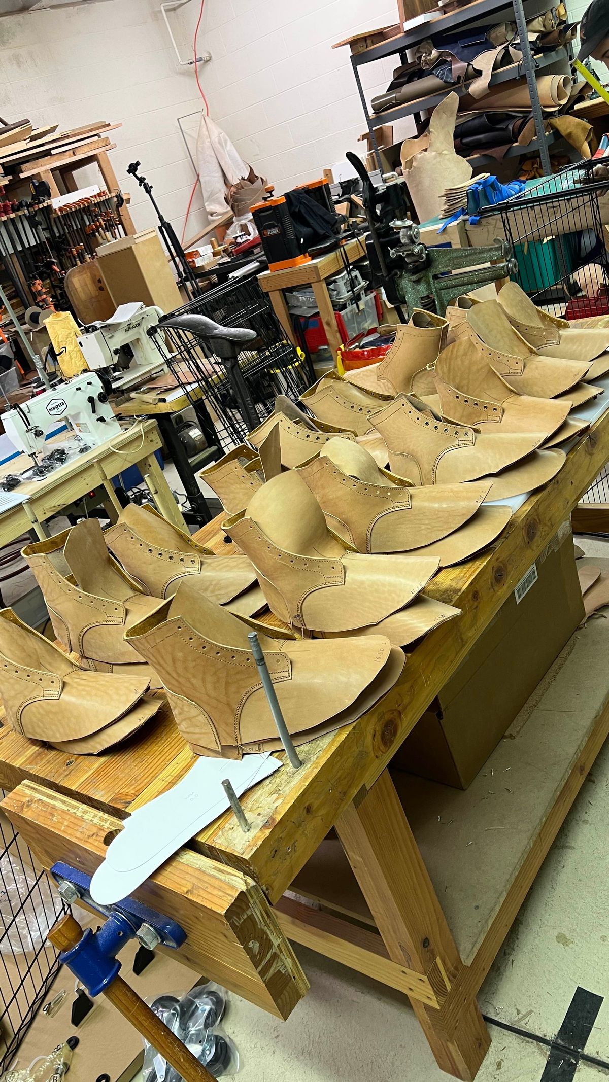 Photo by chris.8888 on September 7, 2025 of the Oldspeed Service Boot 6” in Horween Russet Horsehide Strips.