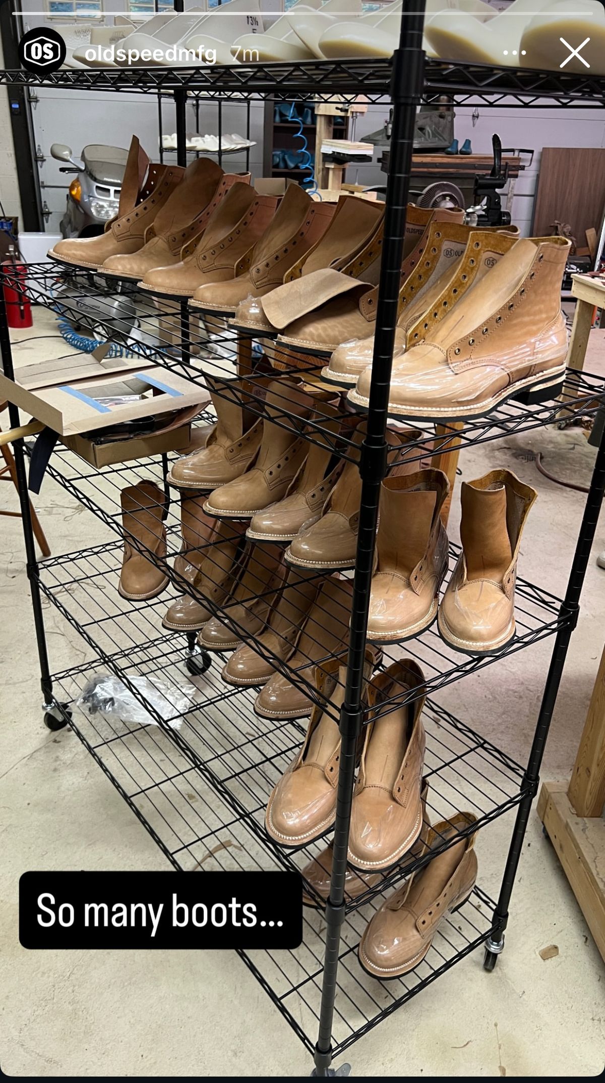 Photo by chris.8888 on September 27, 2025 of the Oldspeed Service Boot 6” in Horween Russet Horsehide Strips.