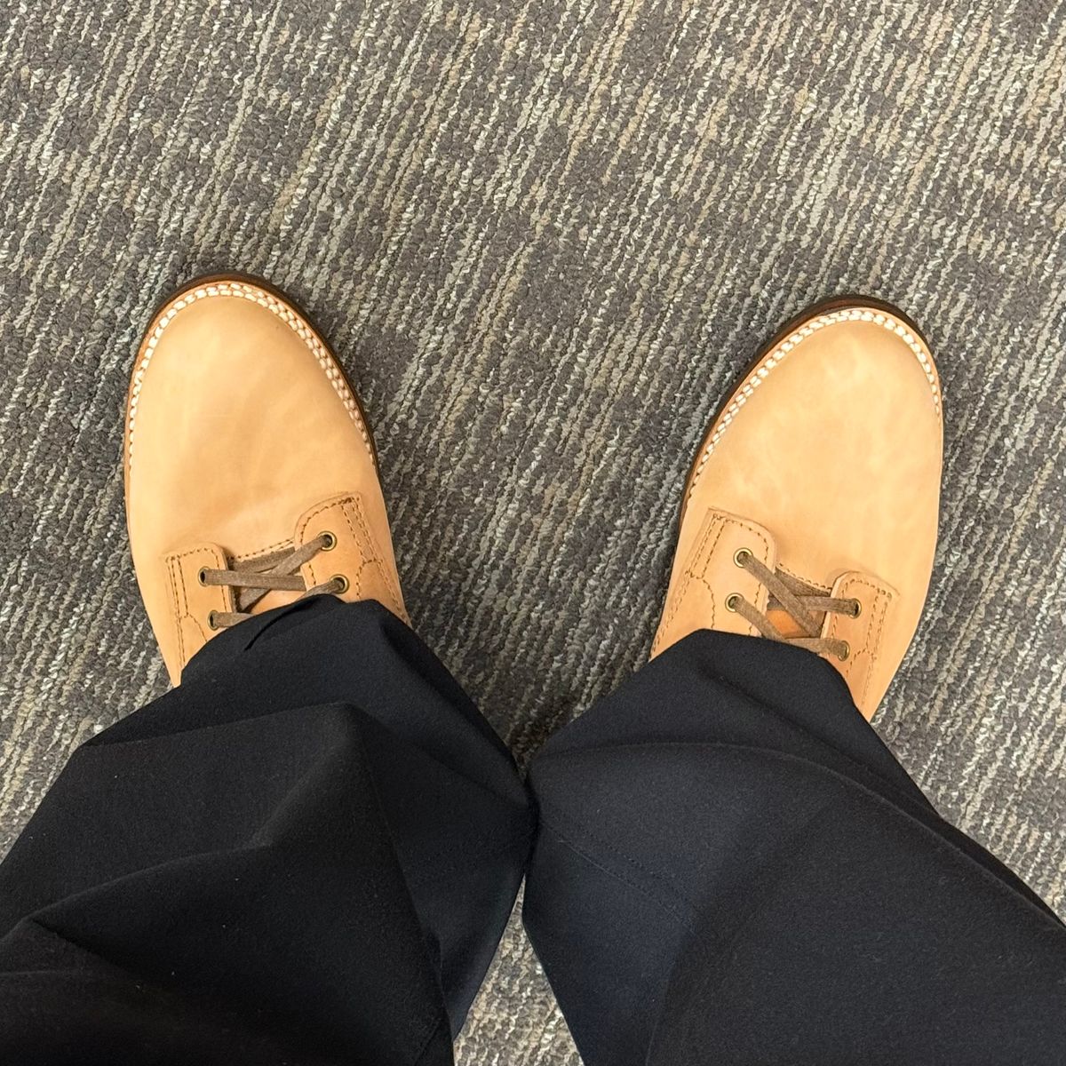 Photo by chris.8888 on October 2, 2025 of the Oldspeed Service Boot 6” in Horween Russet Horsehide Strips.
