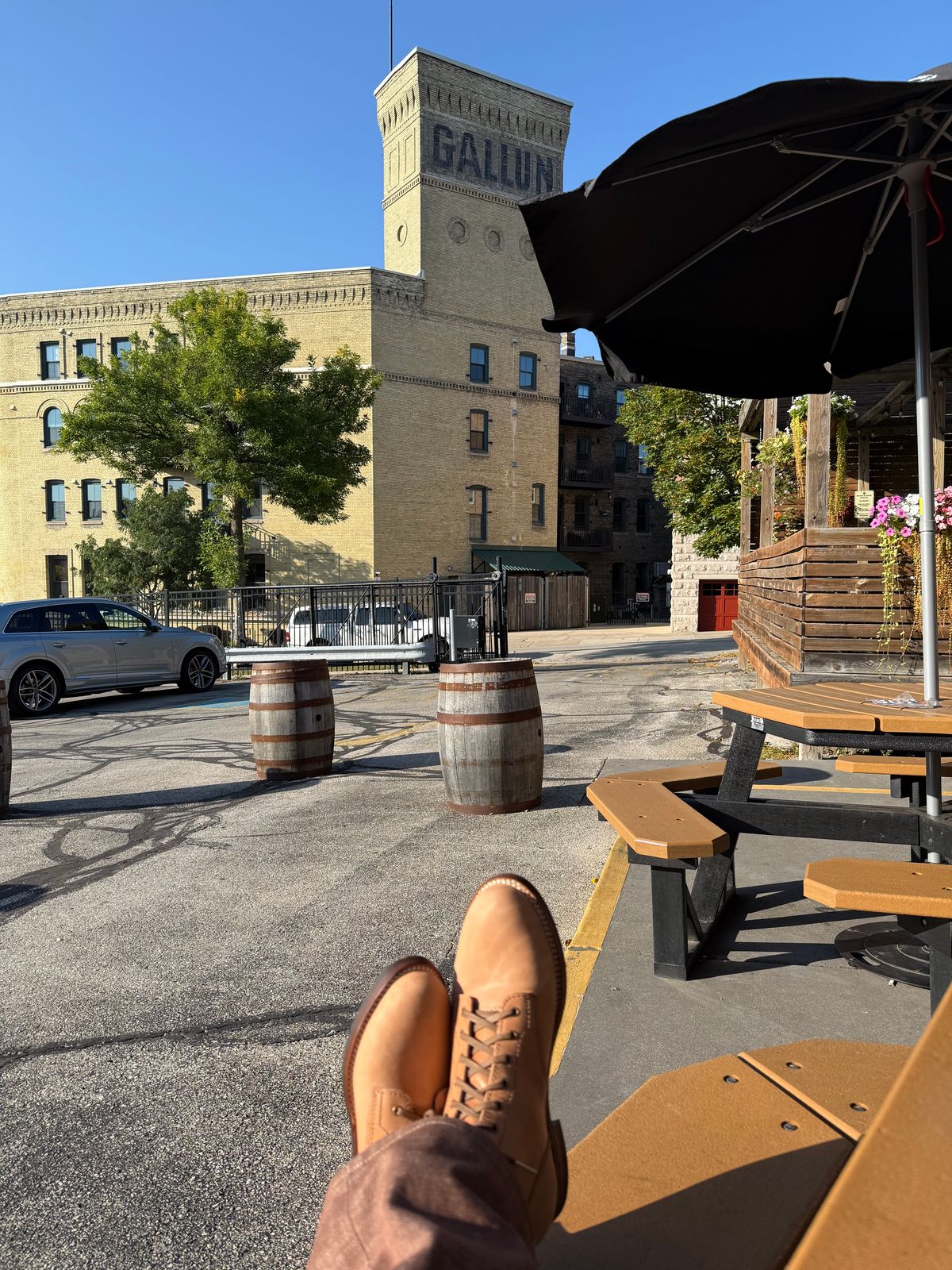 Photo by chris.8888 on October 2, 2025 of the Oldspeed Service Boot 6” in Horween Russet Horsehide Strips.