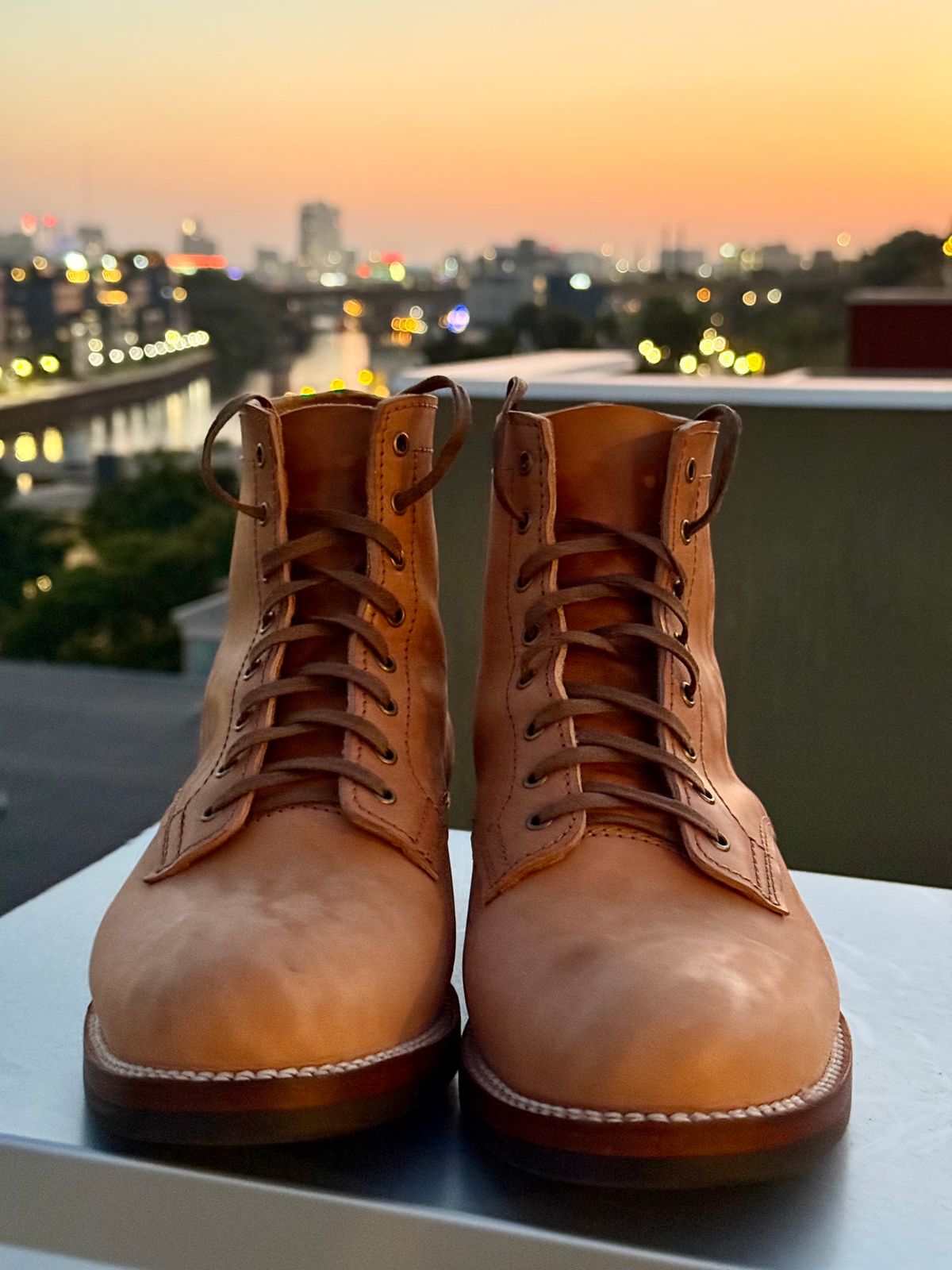 Photo by chris.8888 on October 3, 2025 of the Oldspeed Service Boot 6” in Horween Russet Horsehide Strips.