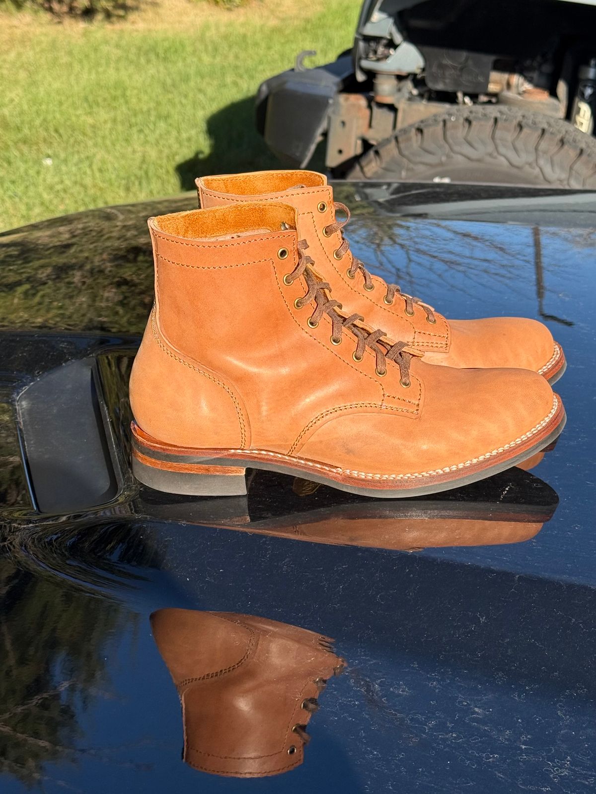 Photo by chris.8888 on October 8, 2025 of the Oldspeed Service Boot 6” in Horween Russet Horsehide Strips.